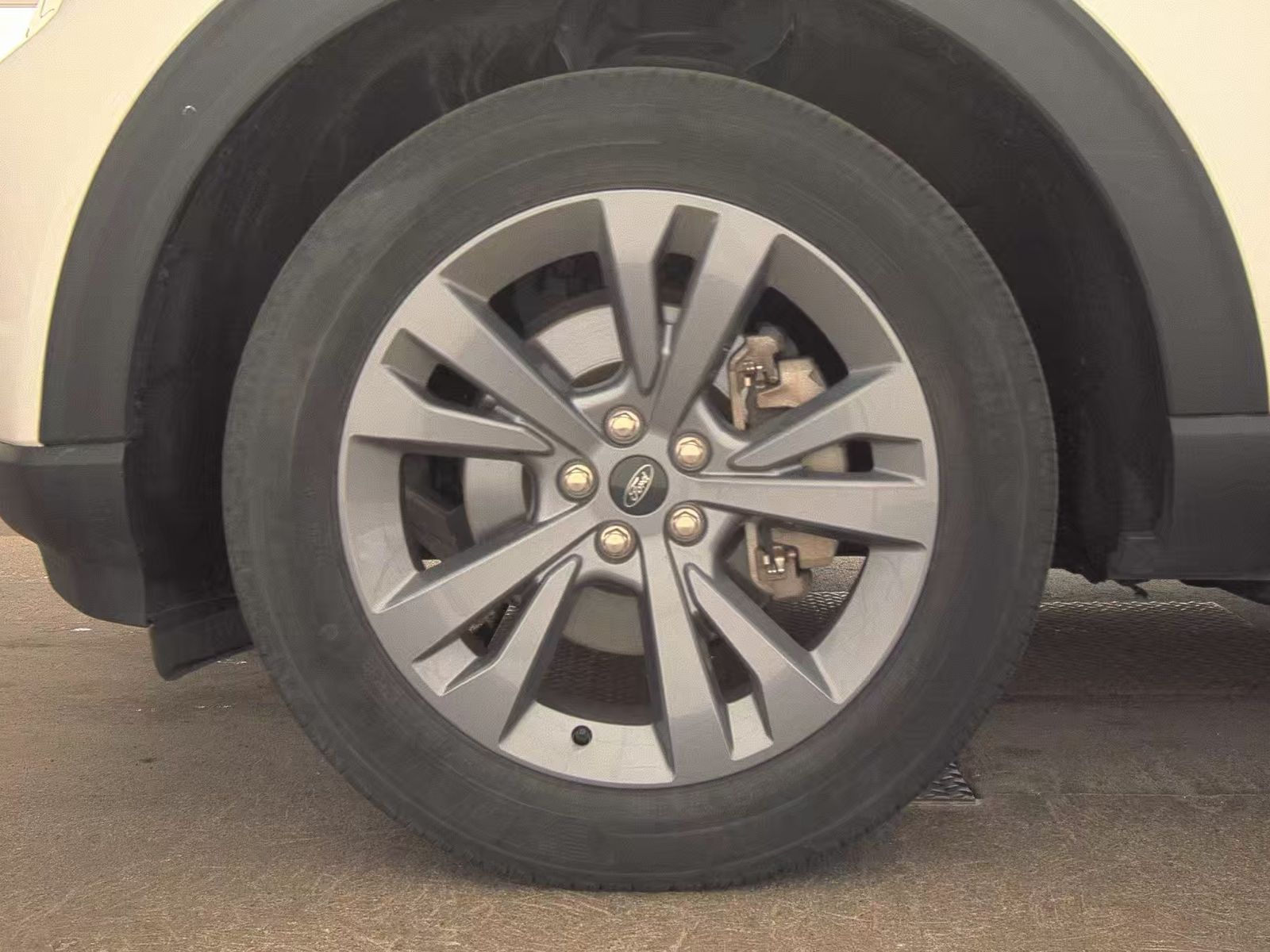 2023 Ford Explorer XLT AWD