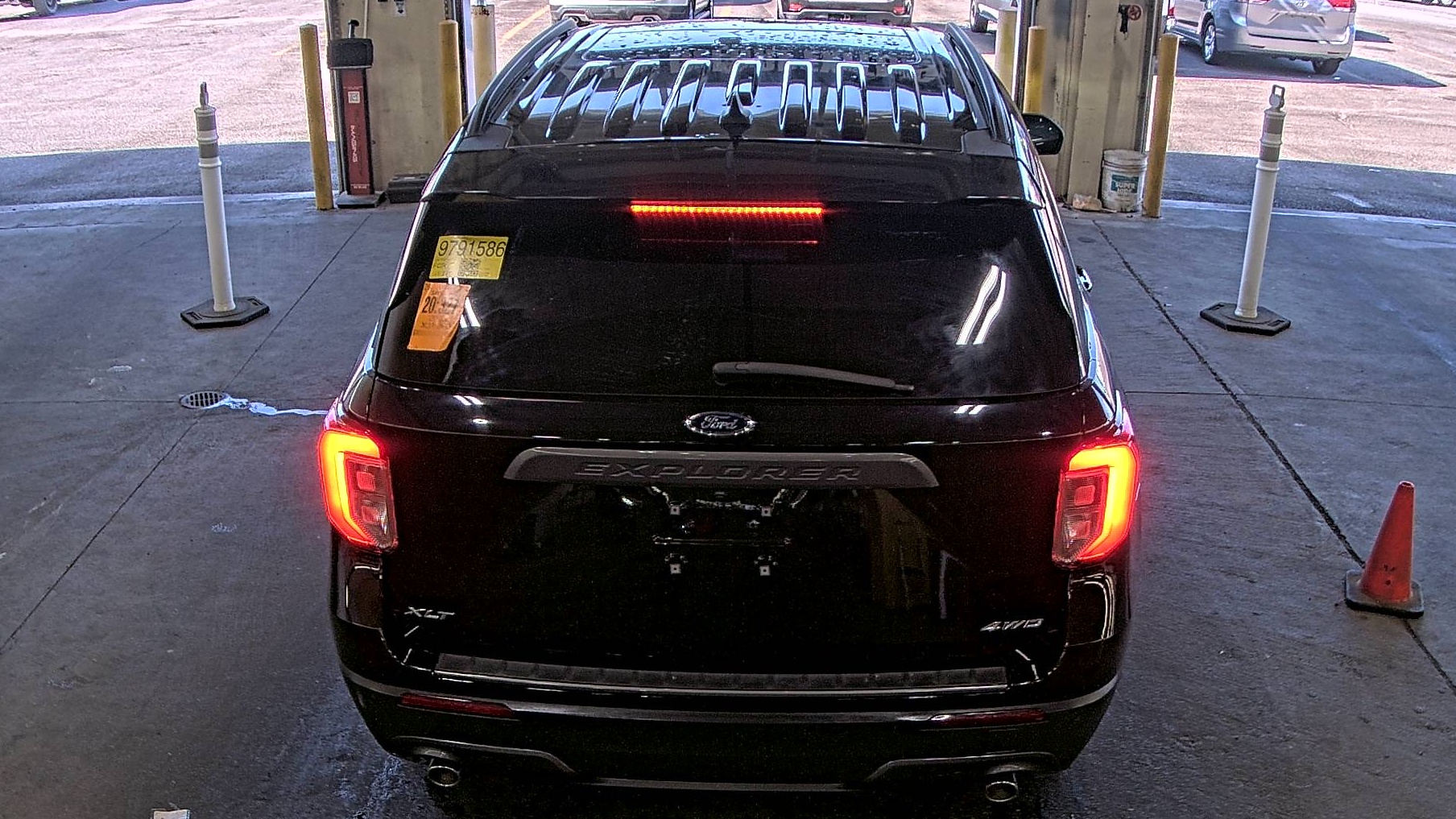 2023 Ford Explorer XLT AWD