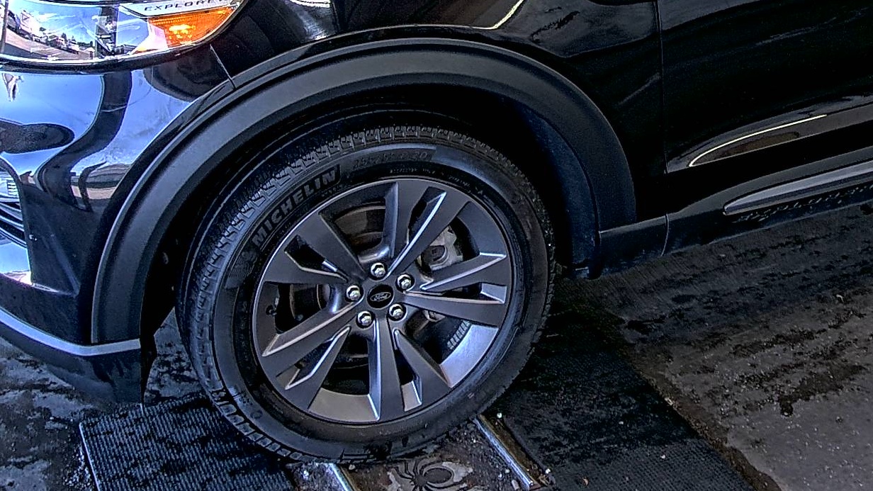 2023 Ford Explorer XLT AWD
