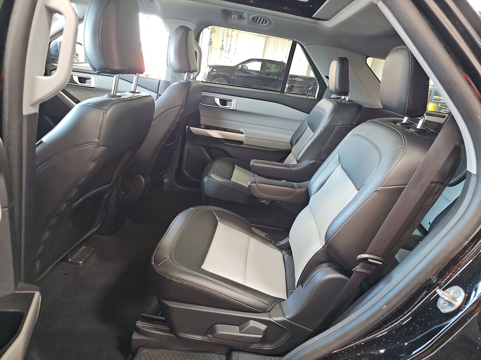 2022 Ford Explorer XLT AWD