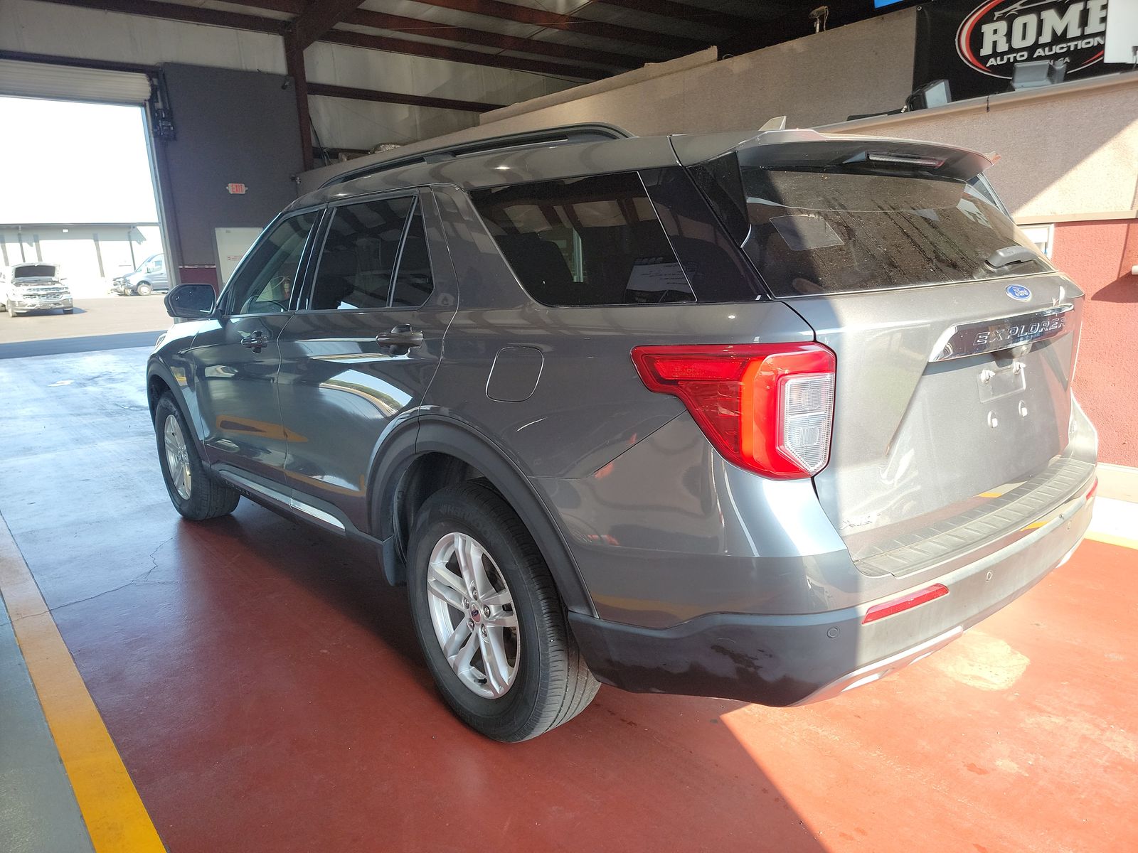 2023 Ford Explorer XLT AWD