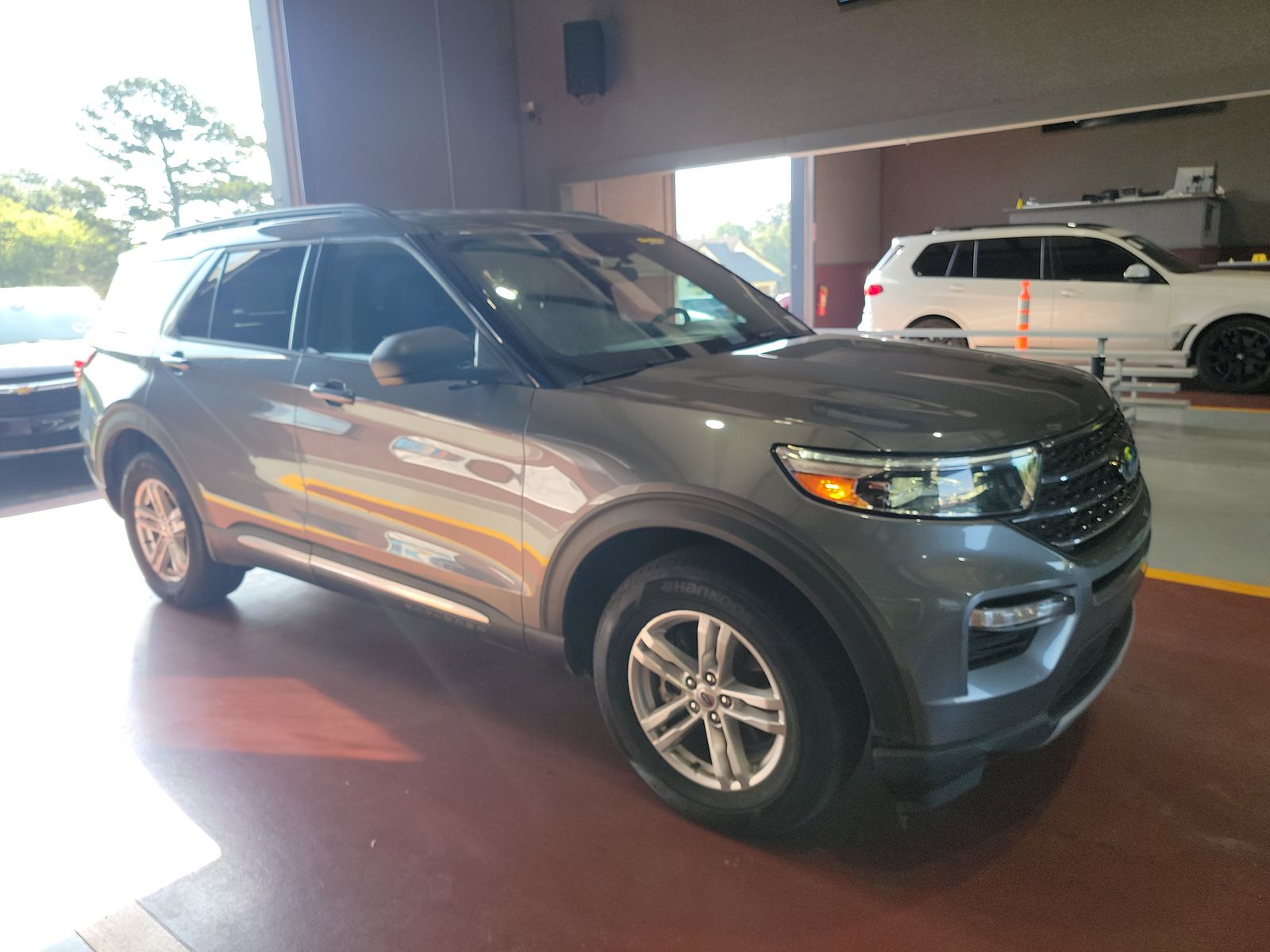 2023 Ford Explorer XLT AWD