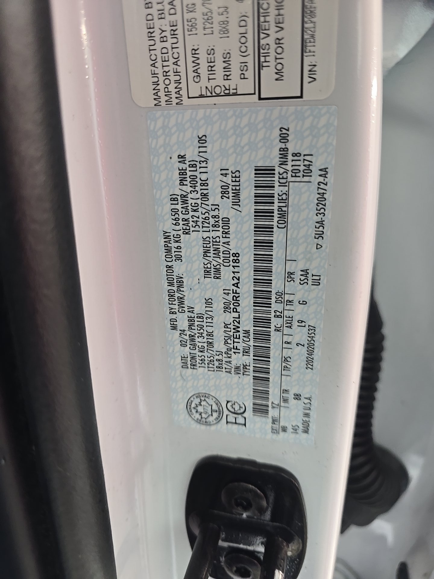 2024 Ford F-150 STX AWD
