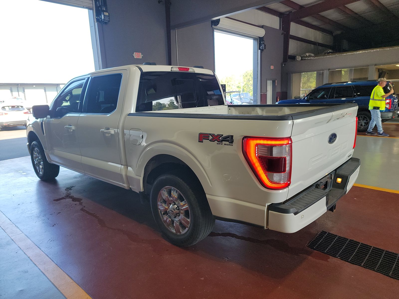 2023 Ford F-150 Lariat AWD