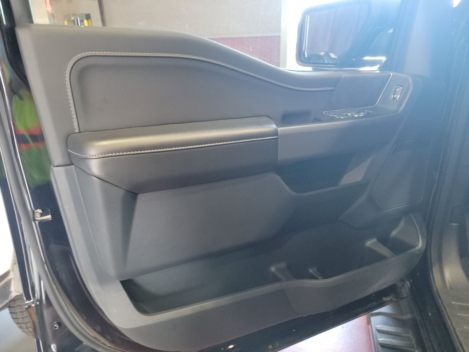 2025 Ford F-150 XLT AWD