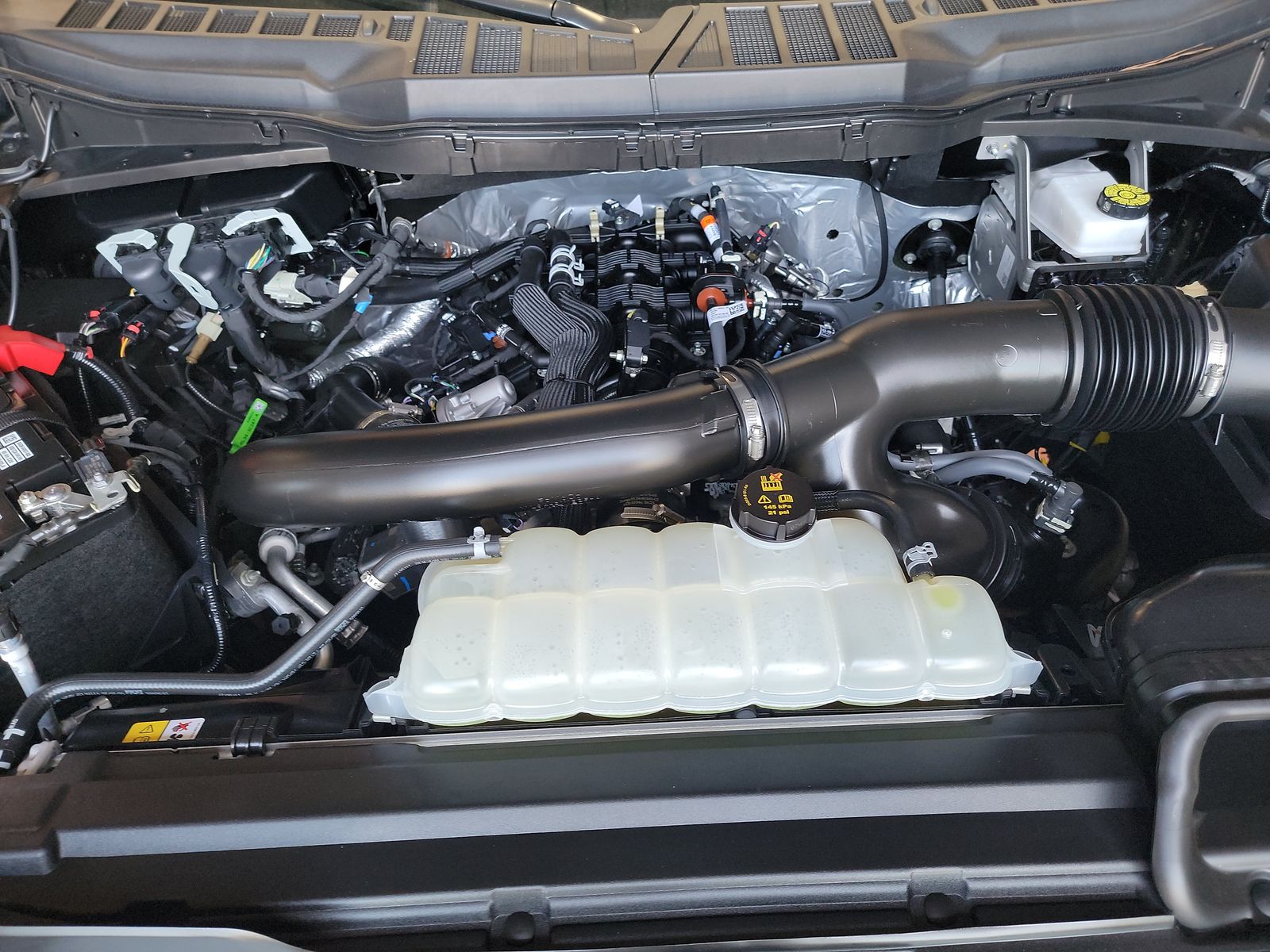 2025 Ford F-150 XLT AWD