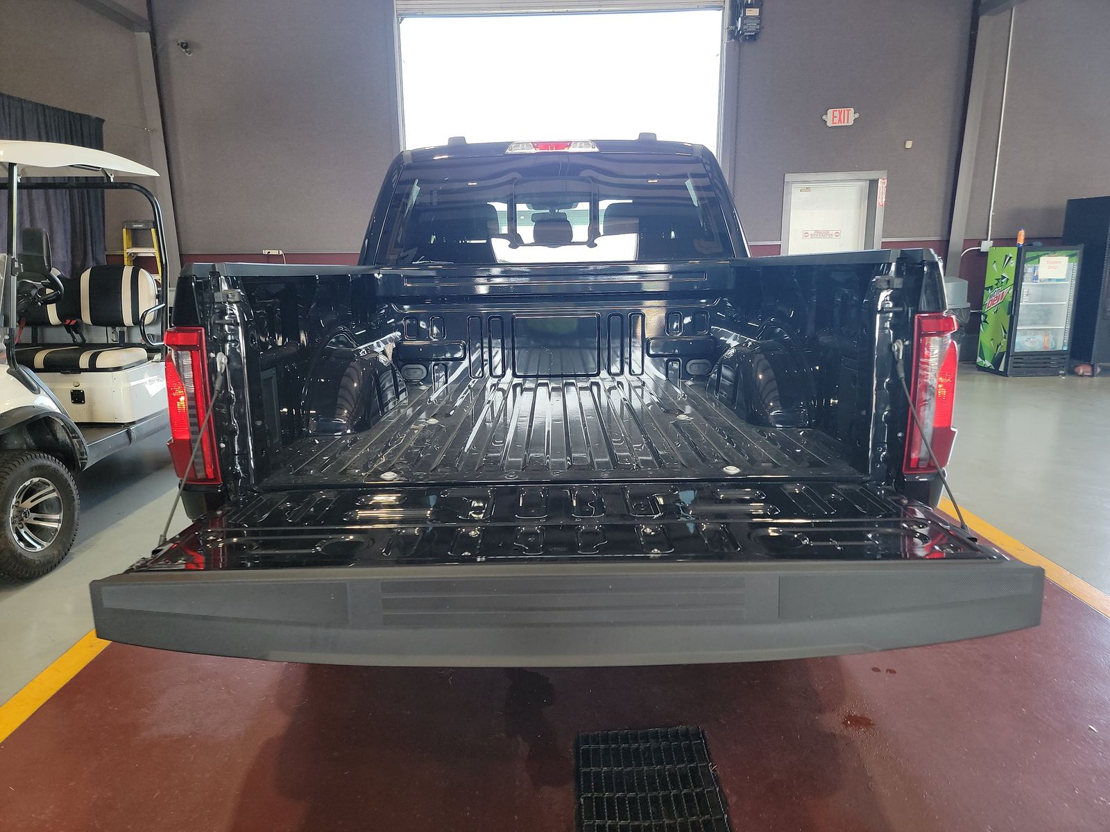 2025 Ford F-150 XLT AWD