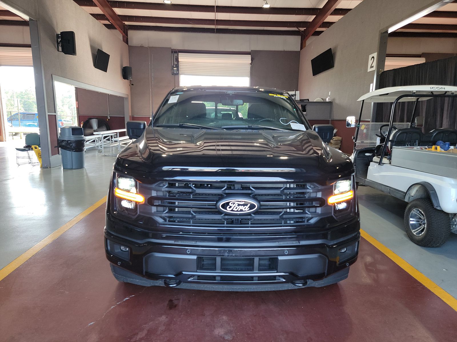 2025 Ford F-150 XLT AWD
