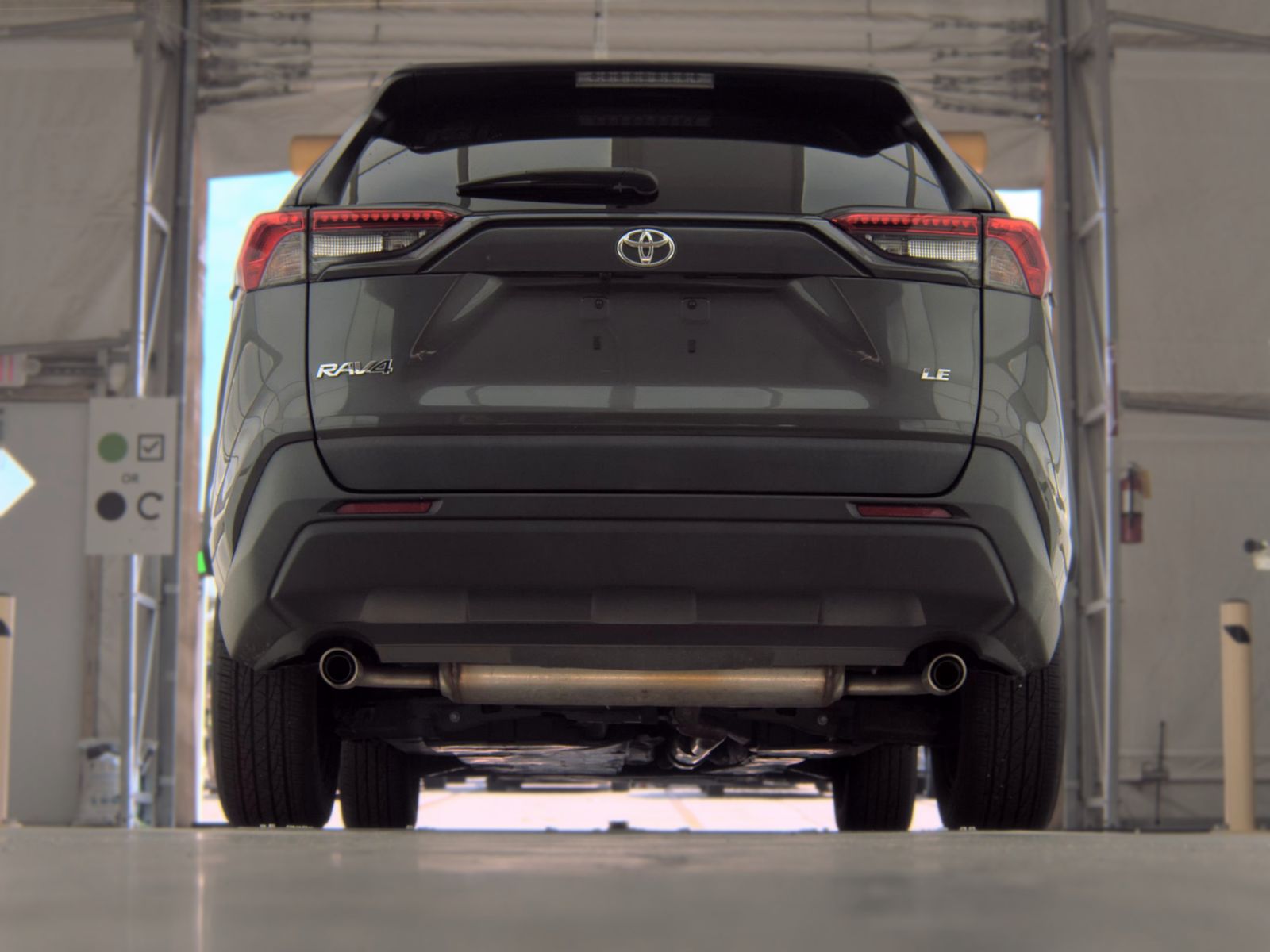 2022 Toyota RAV4 LE FWD