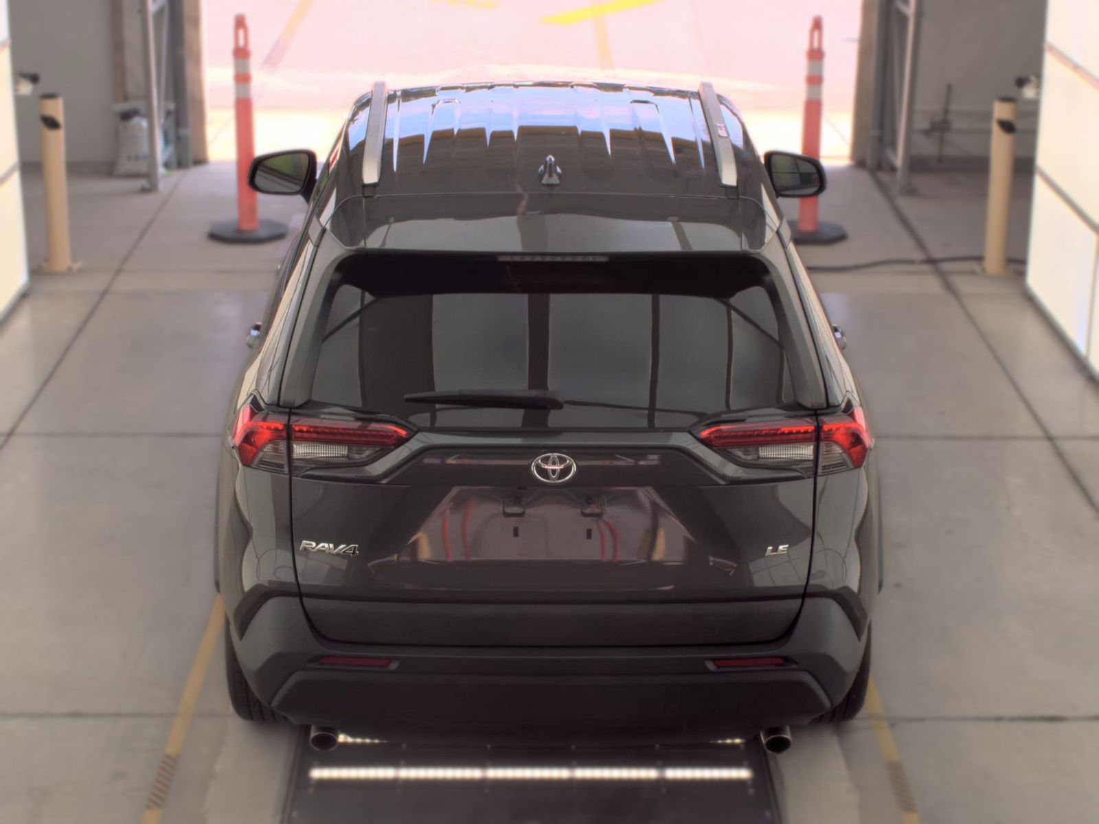 2022 Toyota RAV4 LE FWD