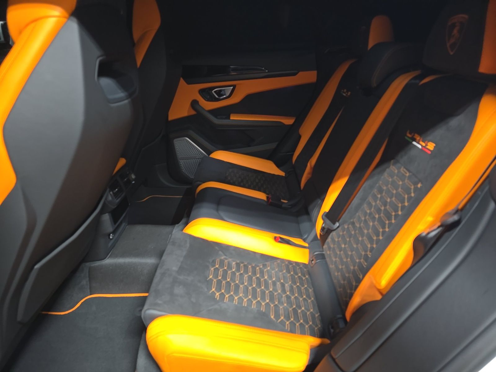 2022 Lamborghini Urus Pearl Capsule AWD