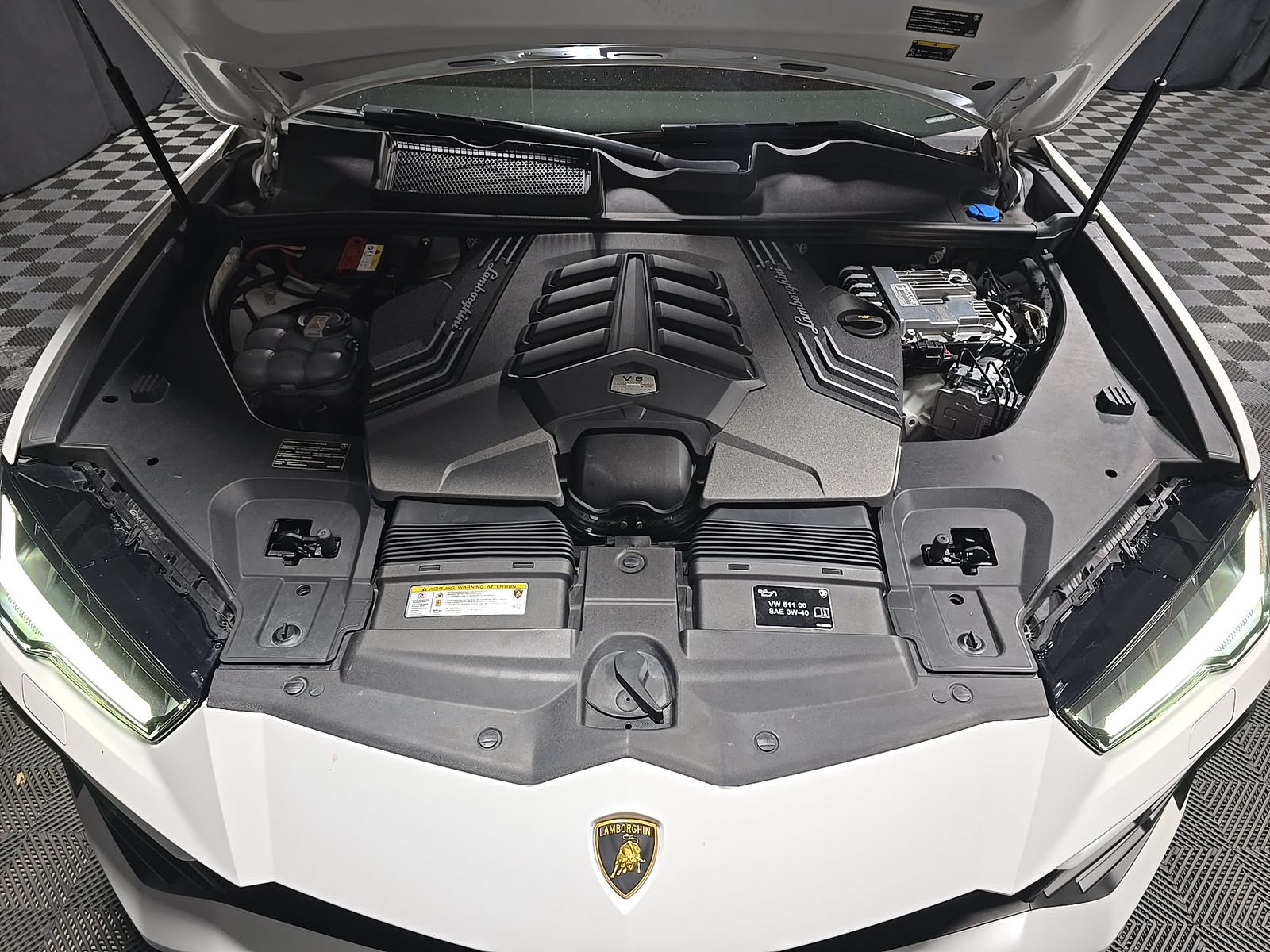 2022 Lamborghini Urus Pearl Capsule AWD