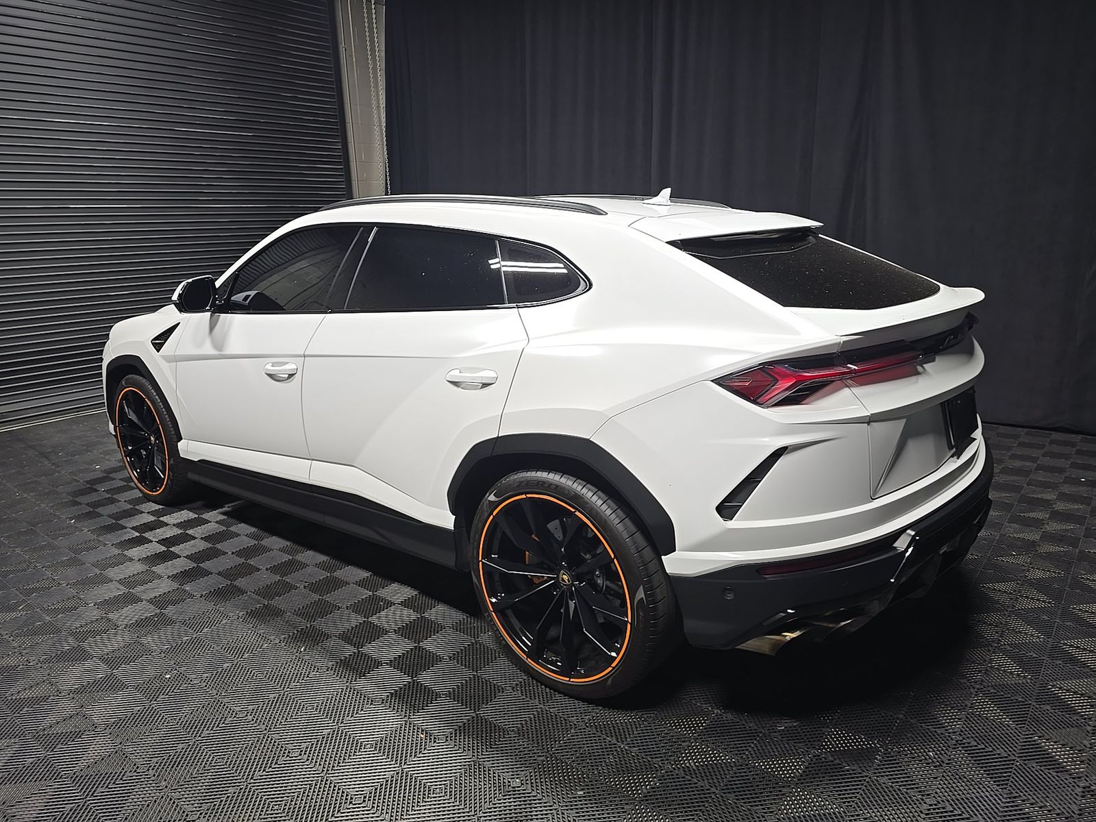 2022 Lamborghini Urus Pearl Capsule AWD
