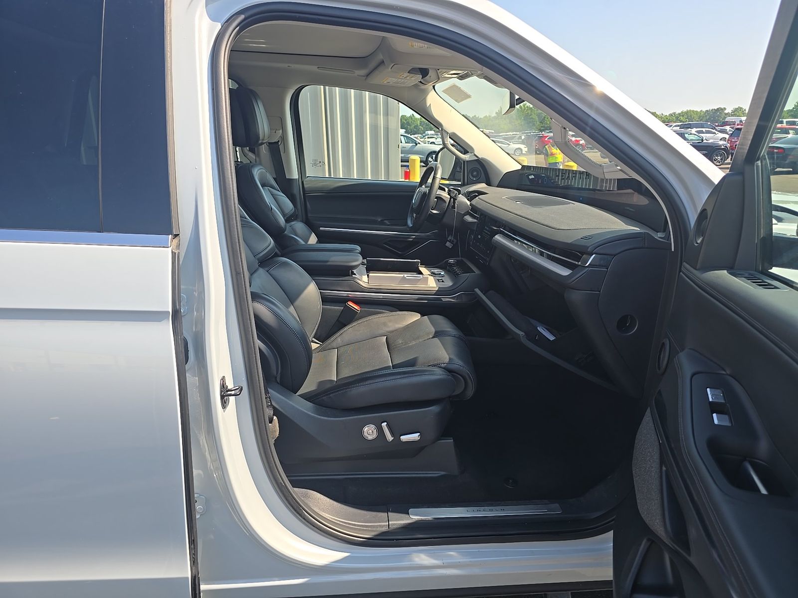 2025 Lincoln Navigator Reserve AWD