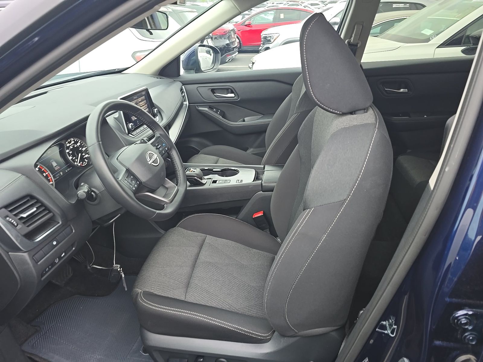 2025 Nissan Rogue SV FWD