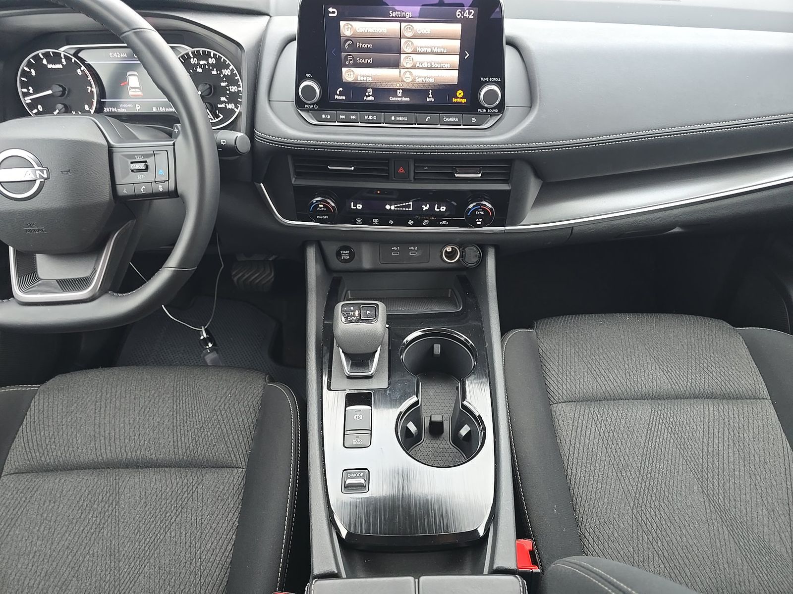 2025 Nissan Rogue SV FWD