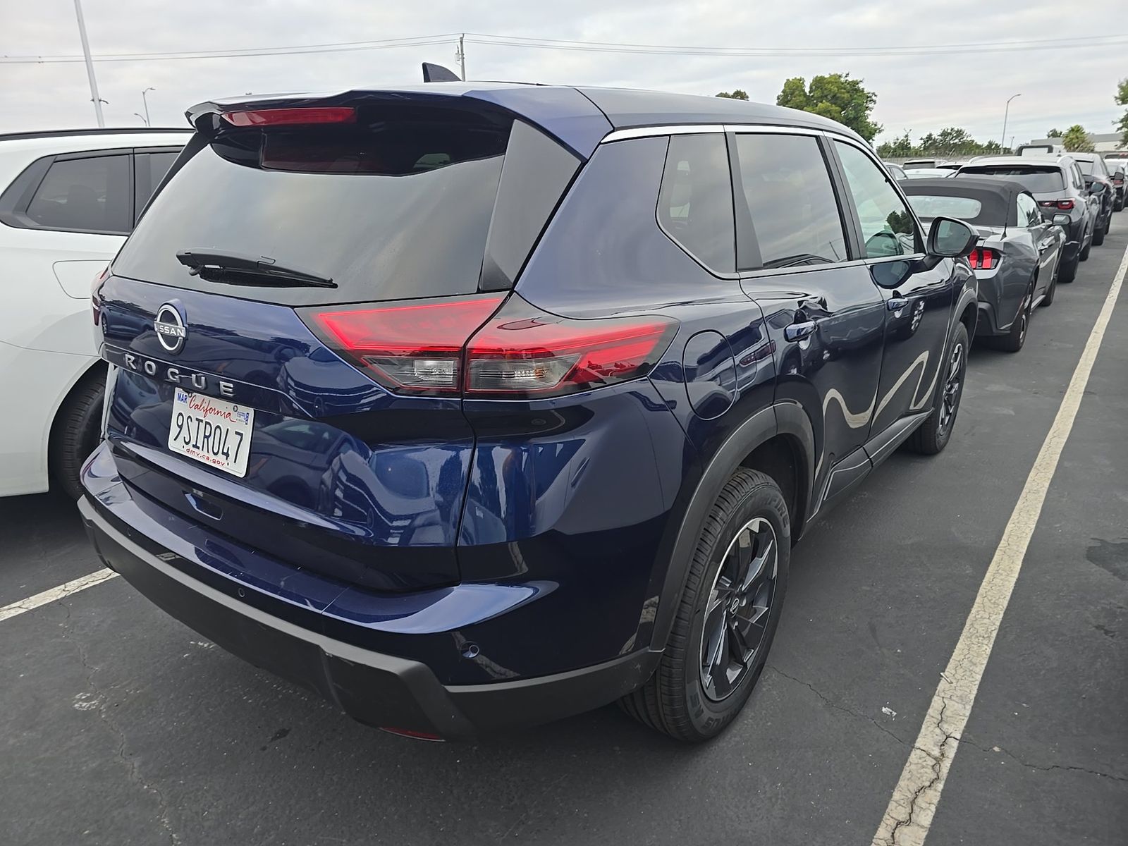 2025 Nissan Rogue SV FWD