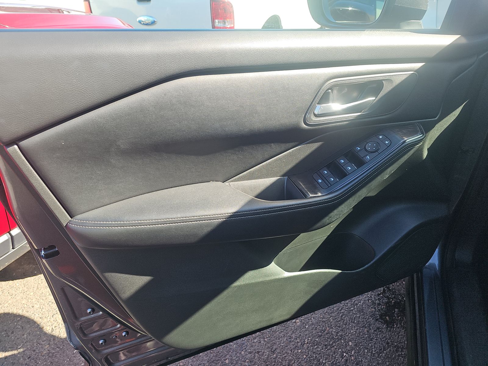 2025 Nissan Rogue SV FWD