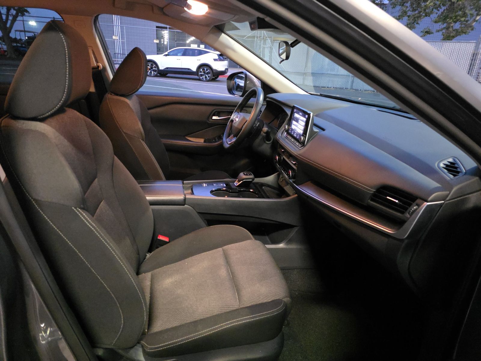 2025 Nissan Rogue SV FWD