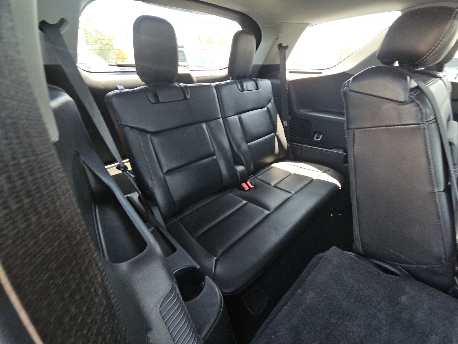 2023 Ford Explorer XLT RWD