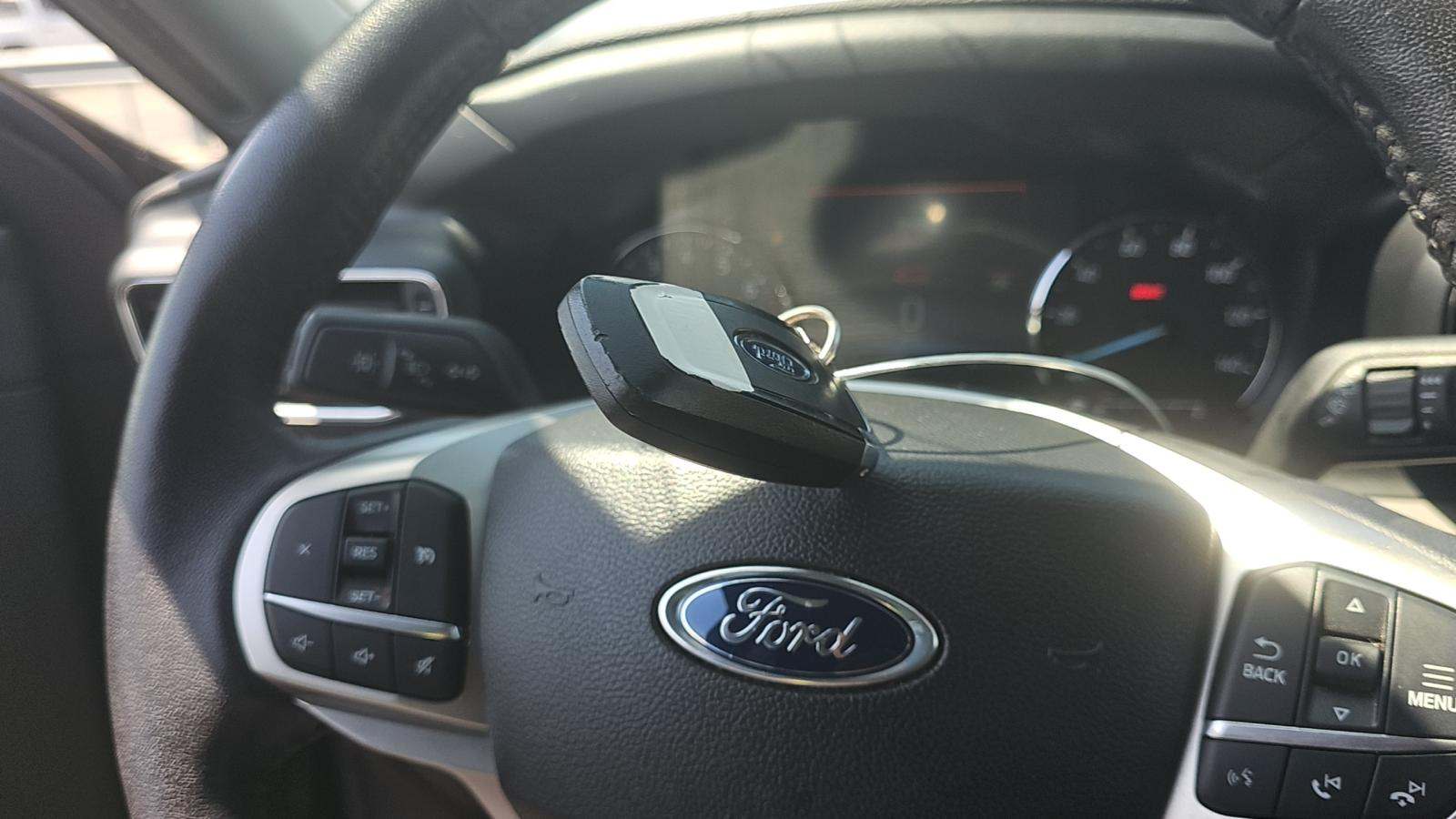 2023 Ford Explorer XLT RWD