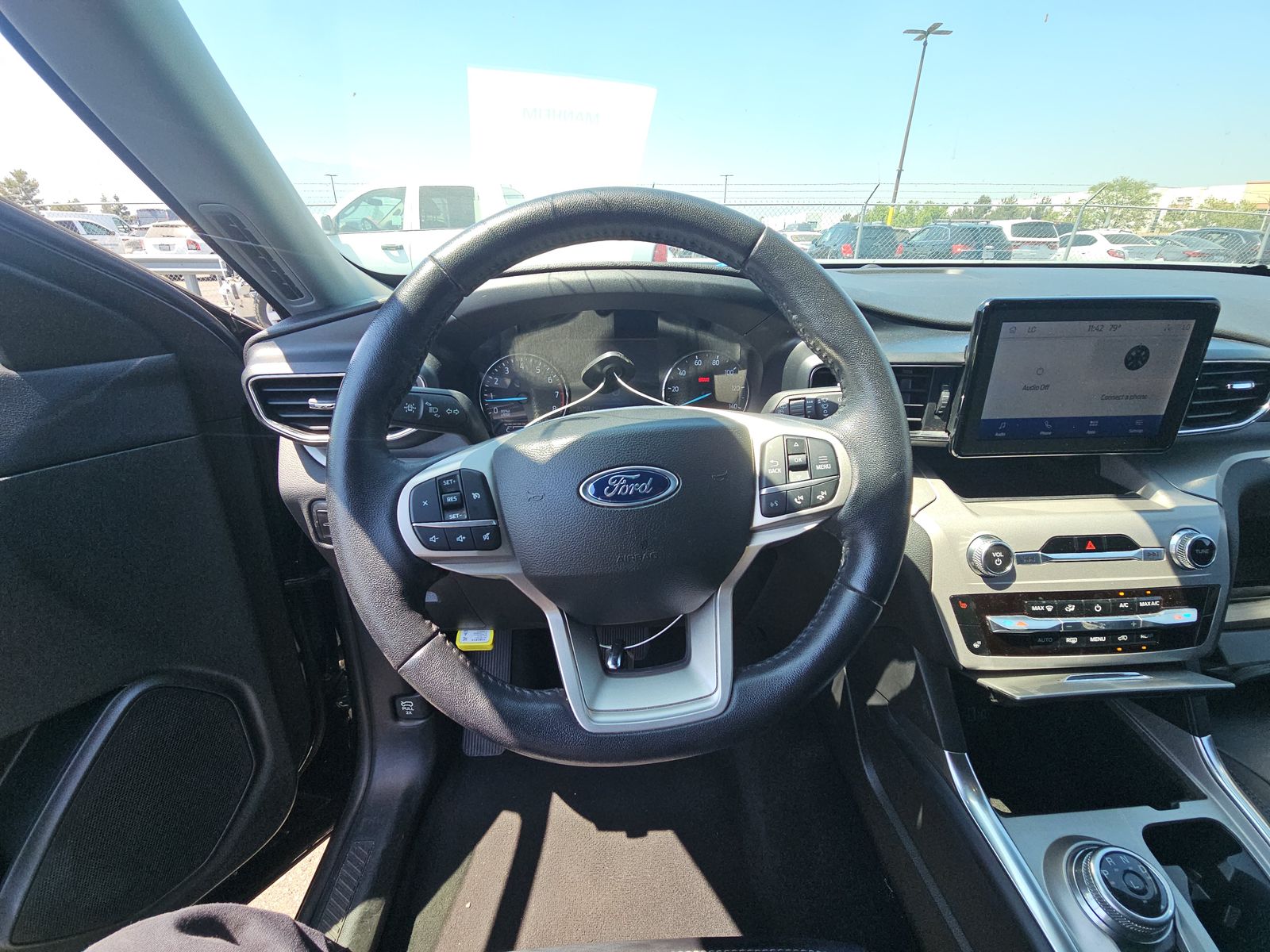 2023 Ford Explorer XLT RWD