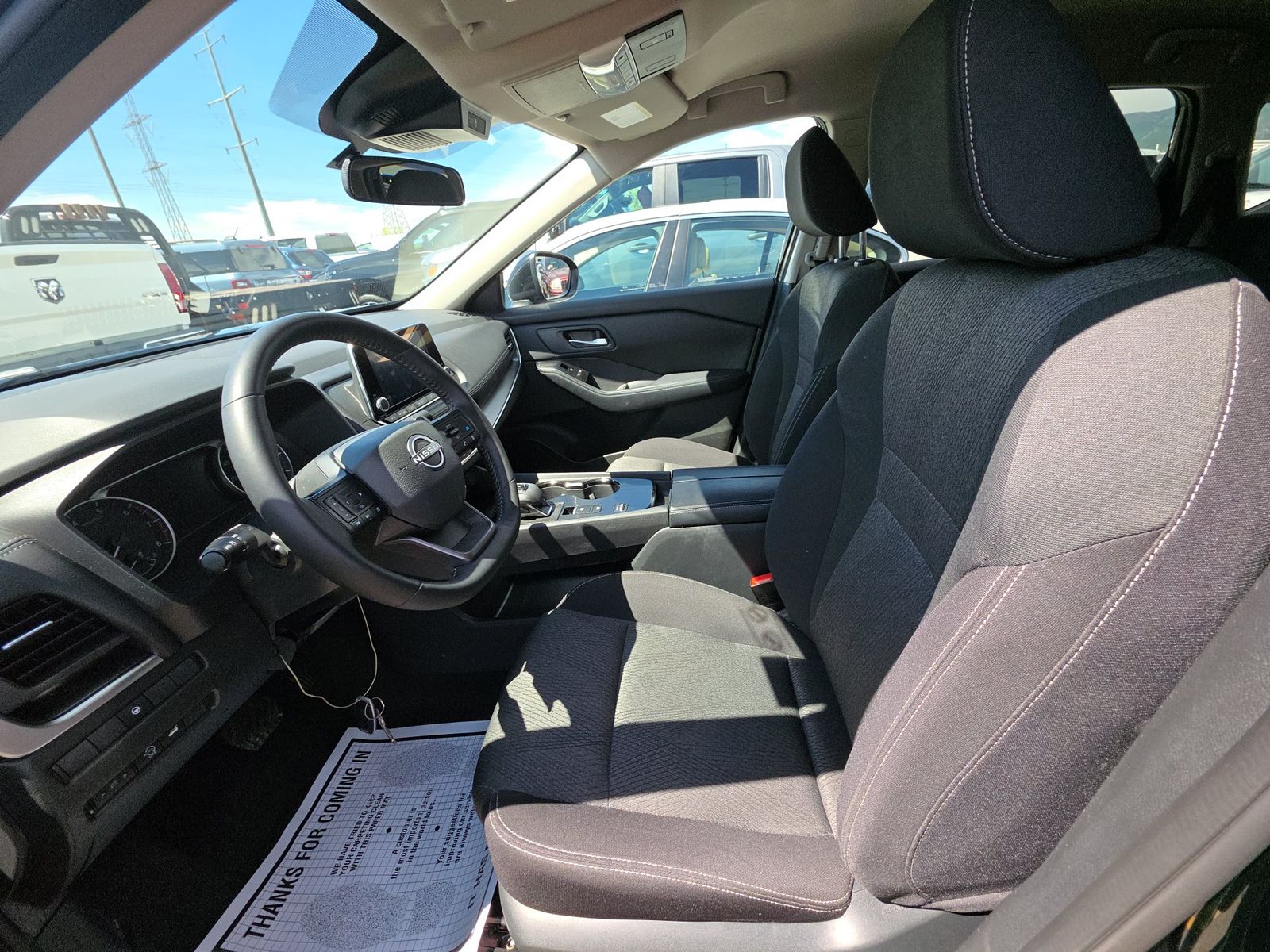 2025 Nissan Rogue SV FWD