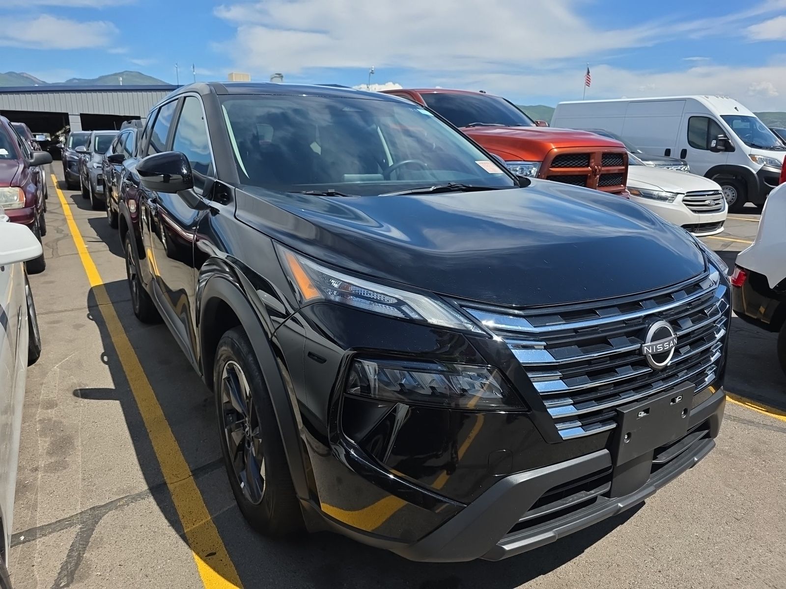 2025 Nissan Rogue SV FWD