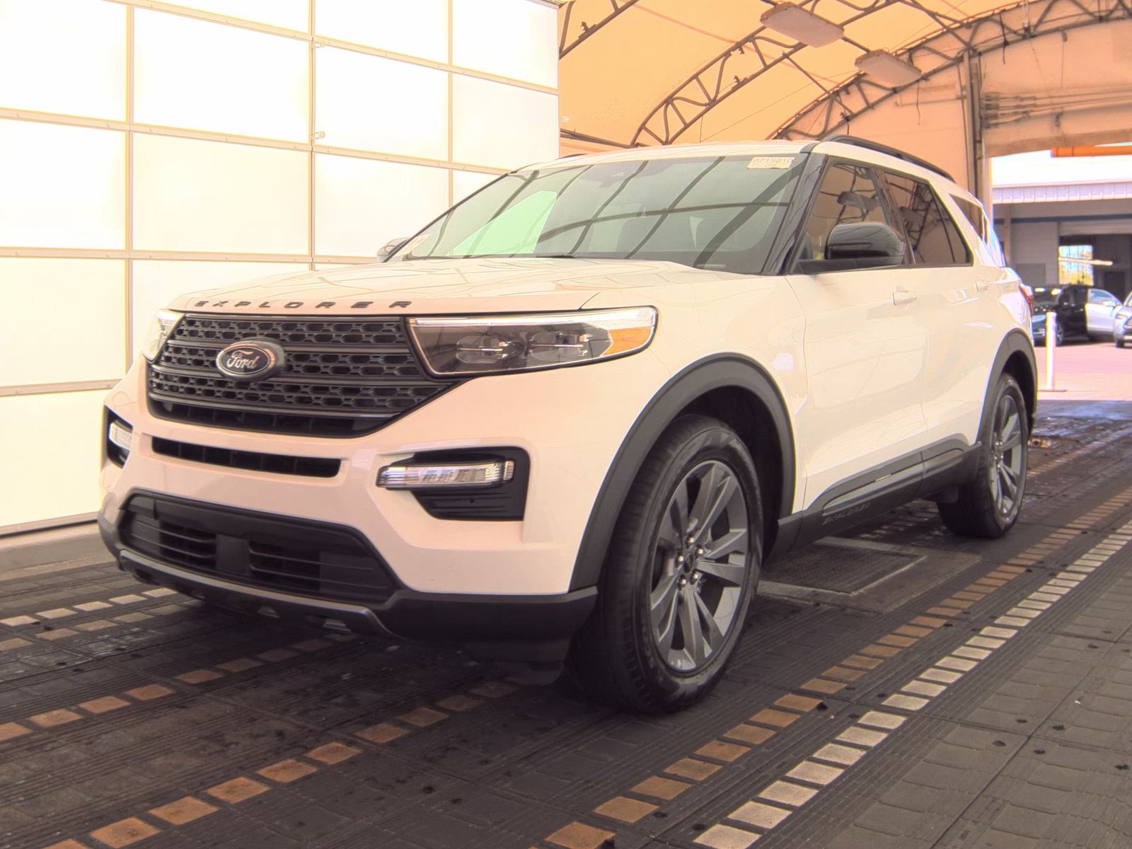 2023 Ford Explorer XLT FWD