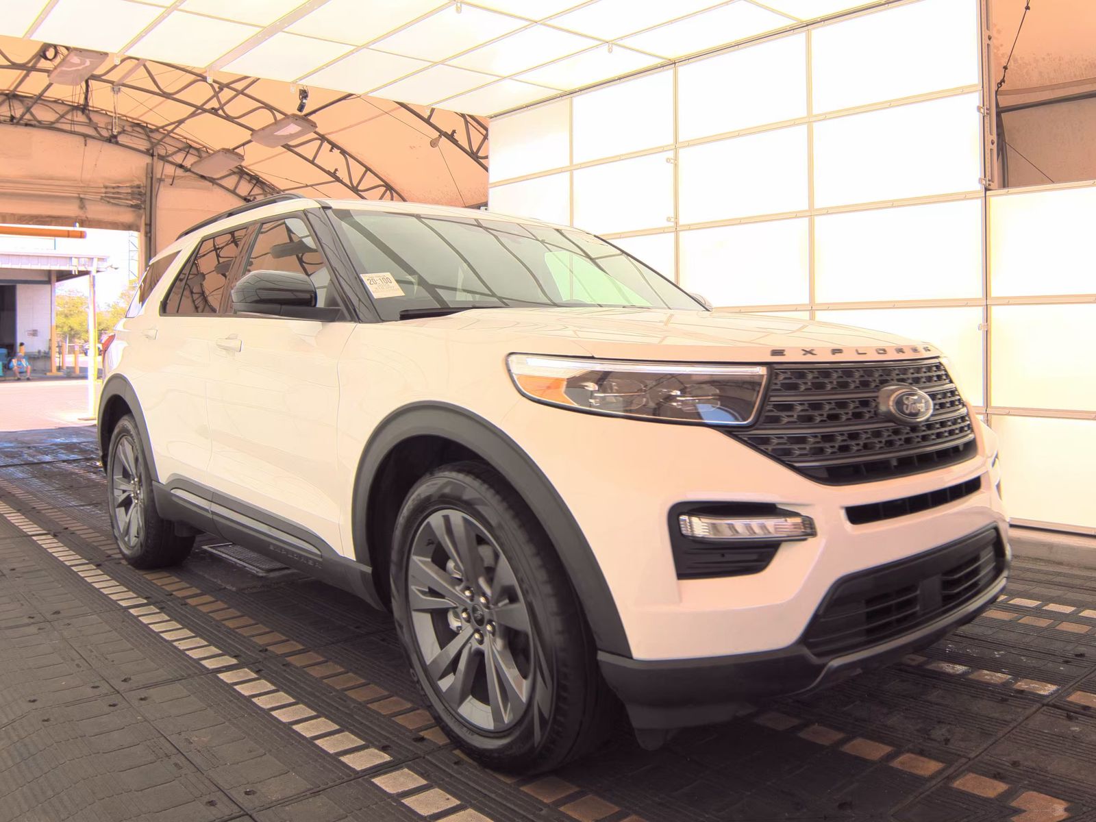 2023 Ford Explorer XLT FWD
