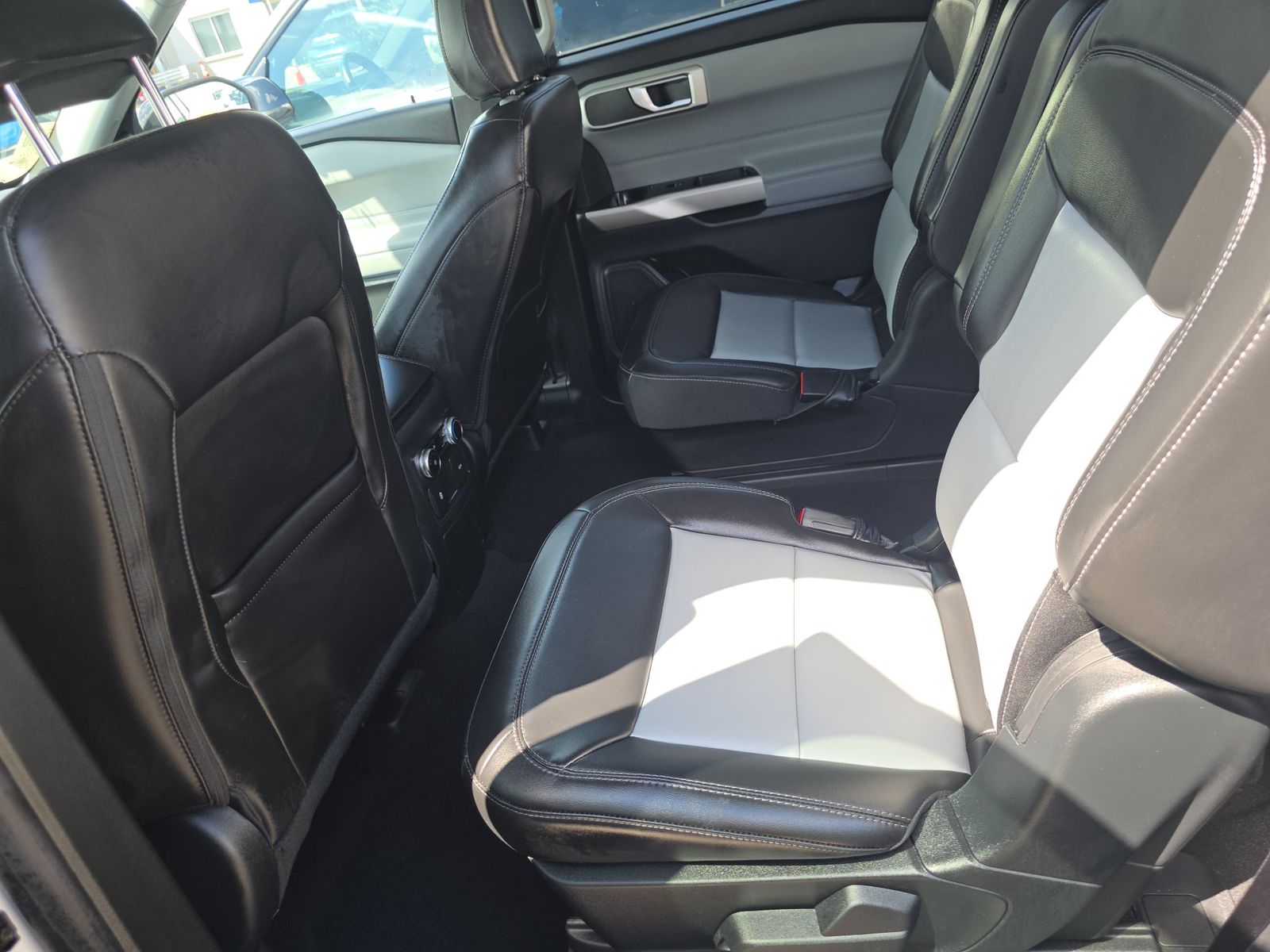 2023 Ford Explorer XLT FWD