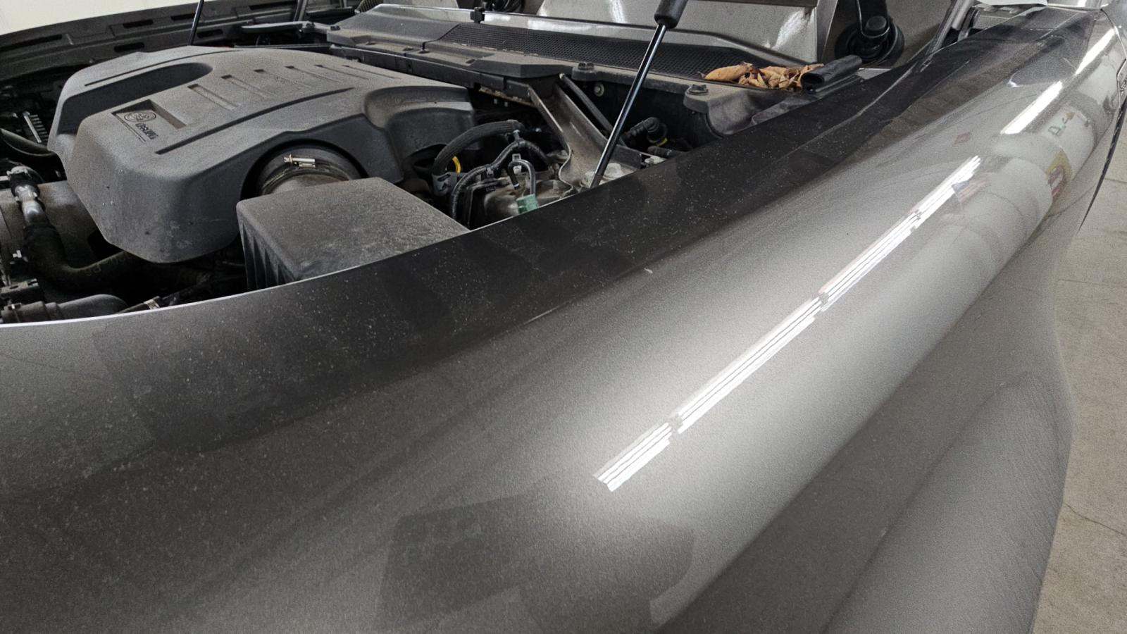 2023 Land Rover Defender 110 X-Dynamic SE FWD