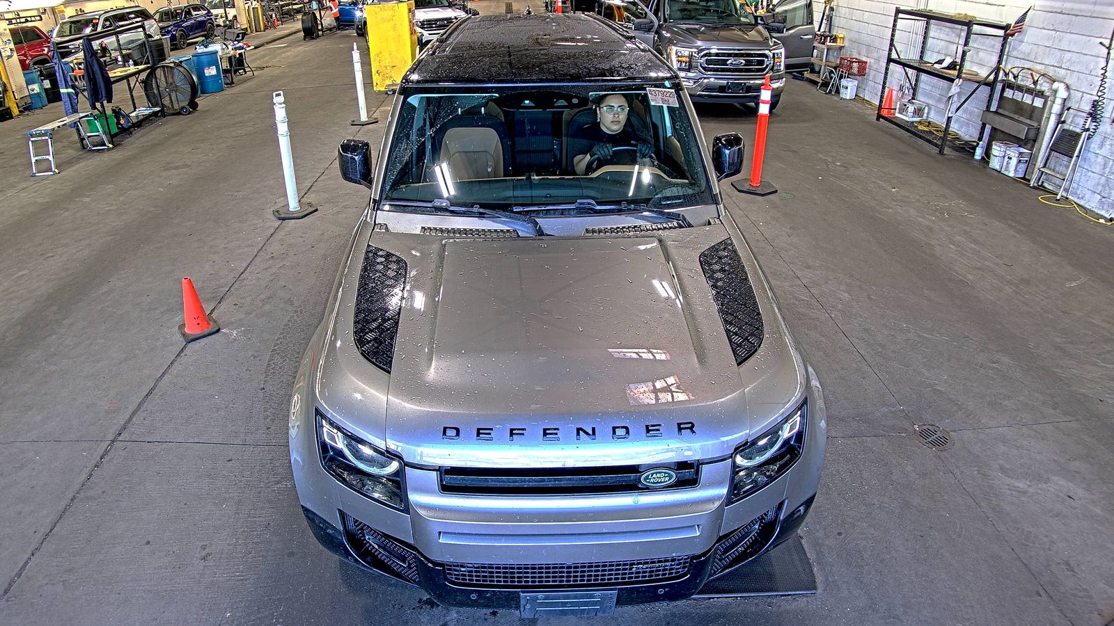 2023 Land Rover Defender 110 X-Dynamic SE FWD