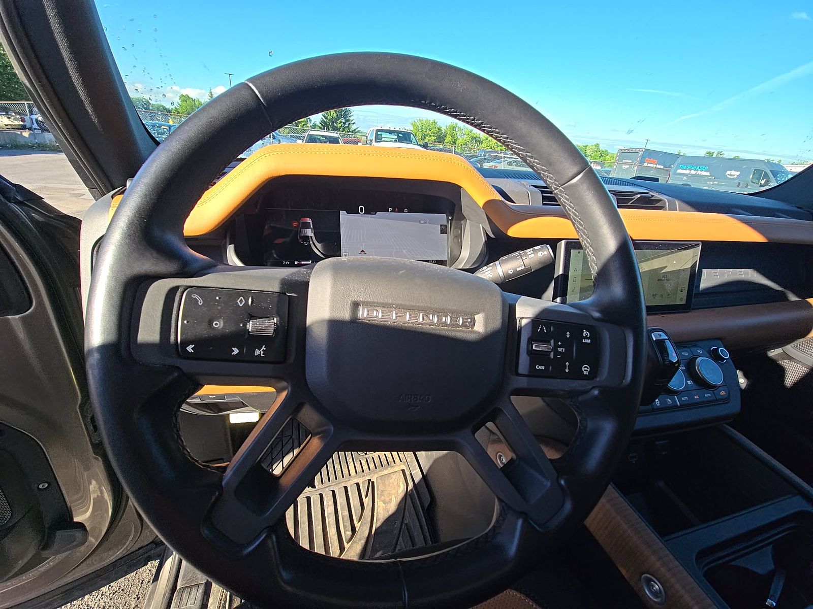 2023 Land Rover Defender 110 X-Dynamic SE FWD