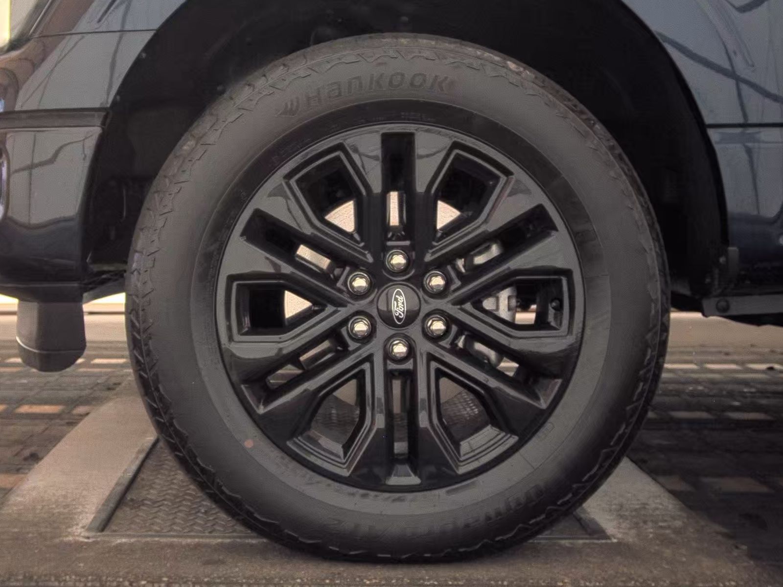 2024 Ford F-150 Hybrid Lariat AWD