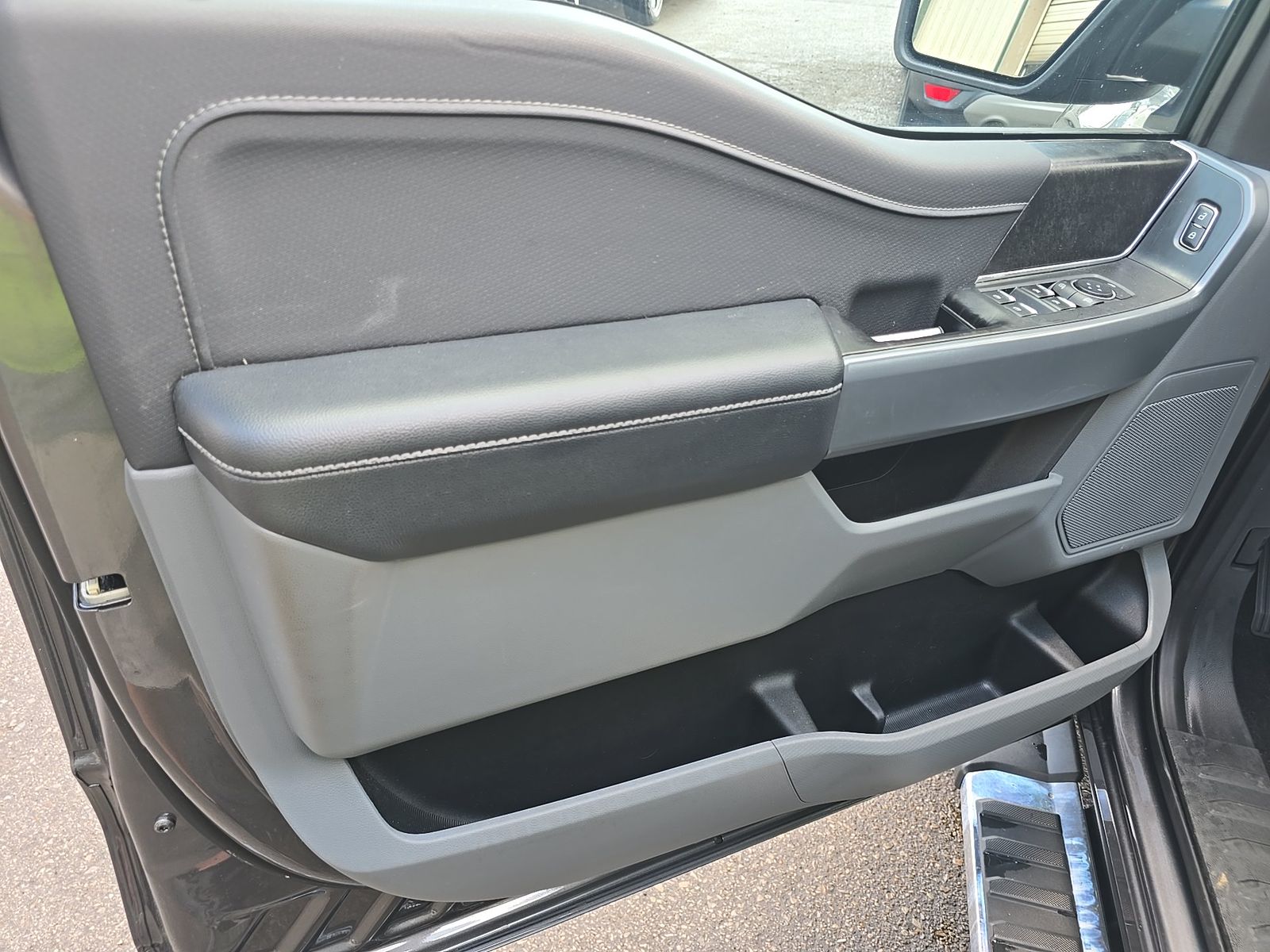 2023 Ford F-150 Hybrid XLT AWD