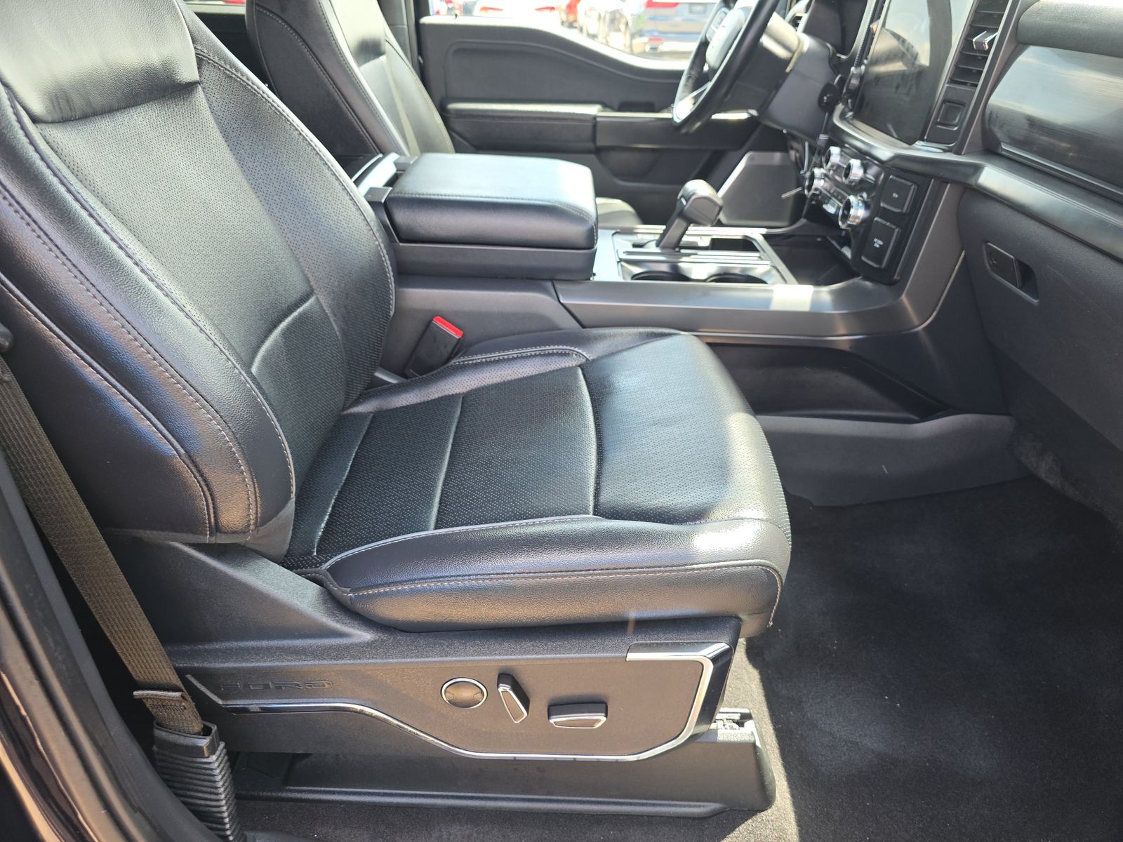 2024 Ford F-150 Hybrid Lariat AWD