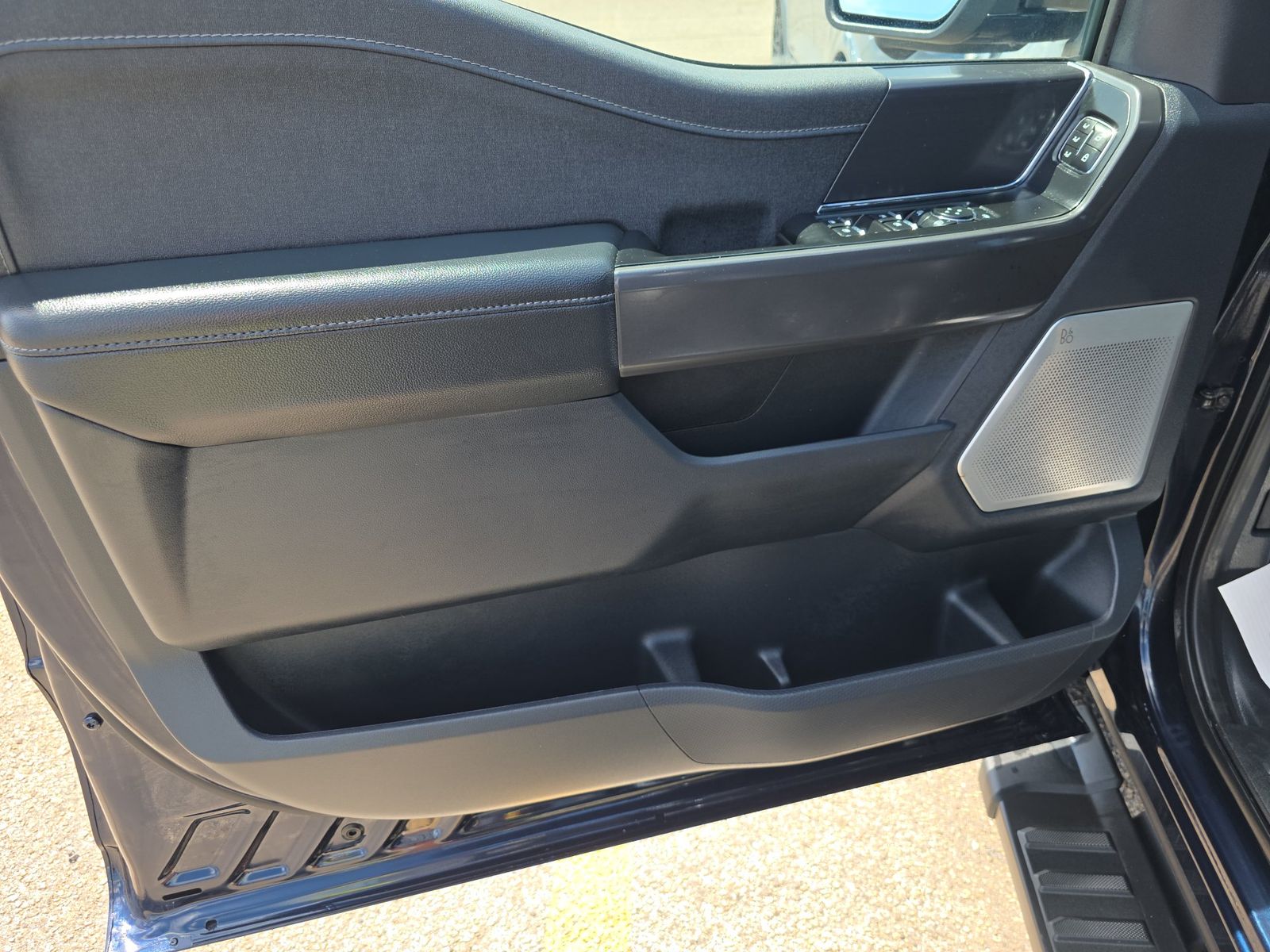 2024 Ford F-150 Hybrid Lariat AWD
