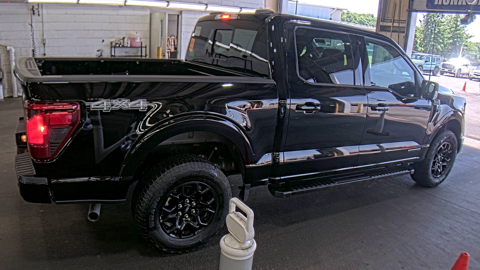 2024 Ford F-150 Hybrid XLT AWD