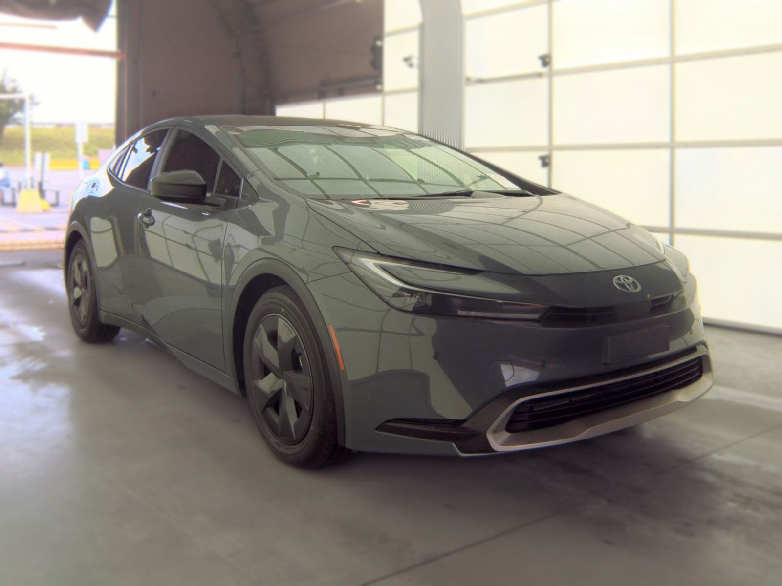 2026 Toyota Prius Plug-In Hybrid SE FWD
