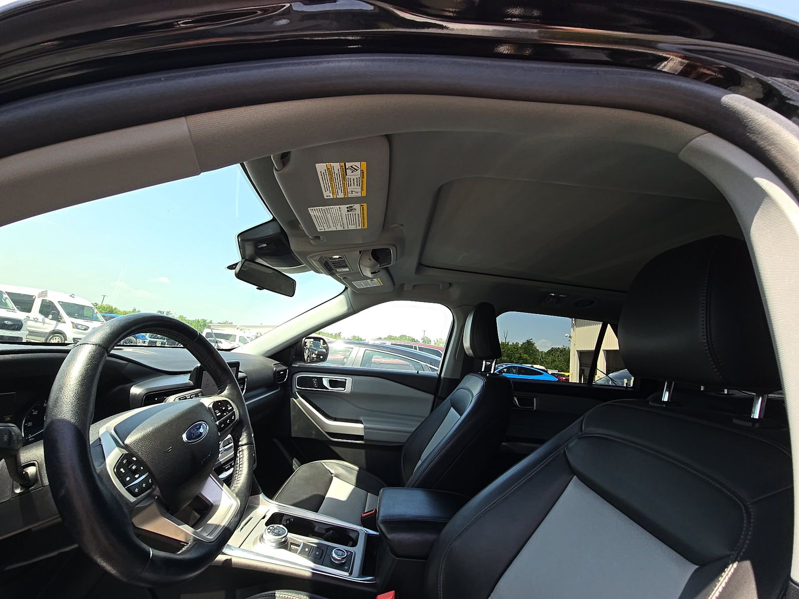 2023 Ford Explorer XLT AWD