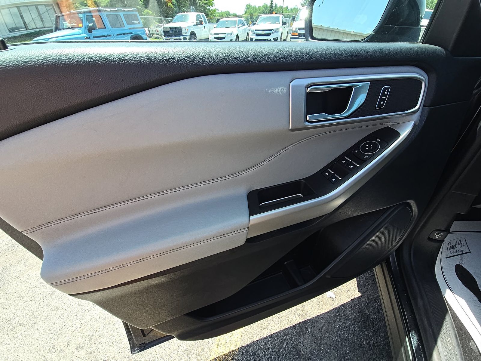 2023 Ford Explorer XLT AWD
