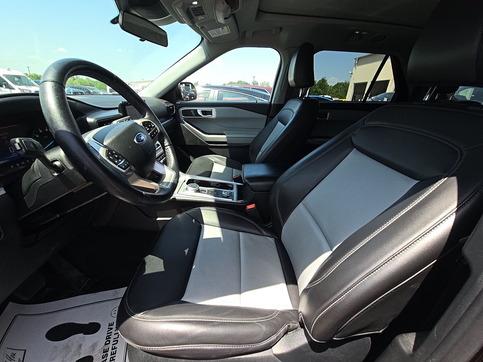 2023 Ford Explorer XLT AWD