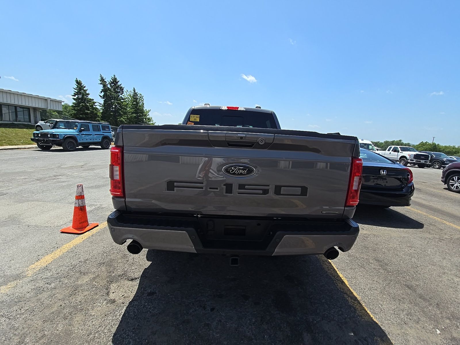 2023 Ford F-150 XLT AWD