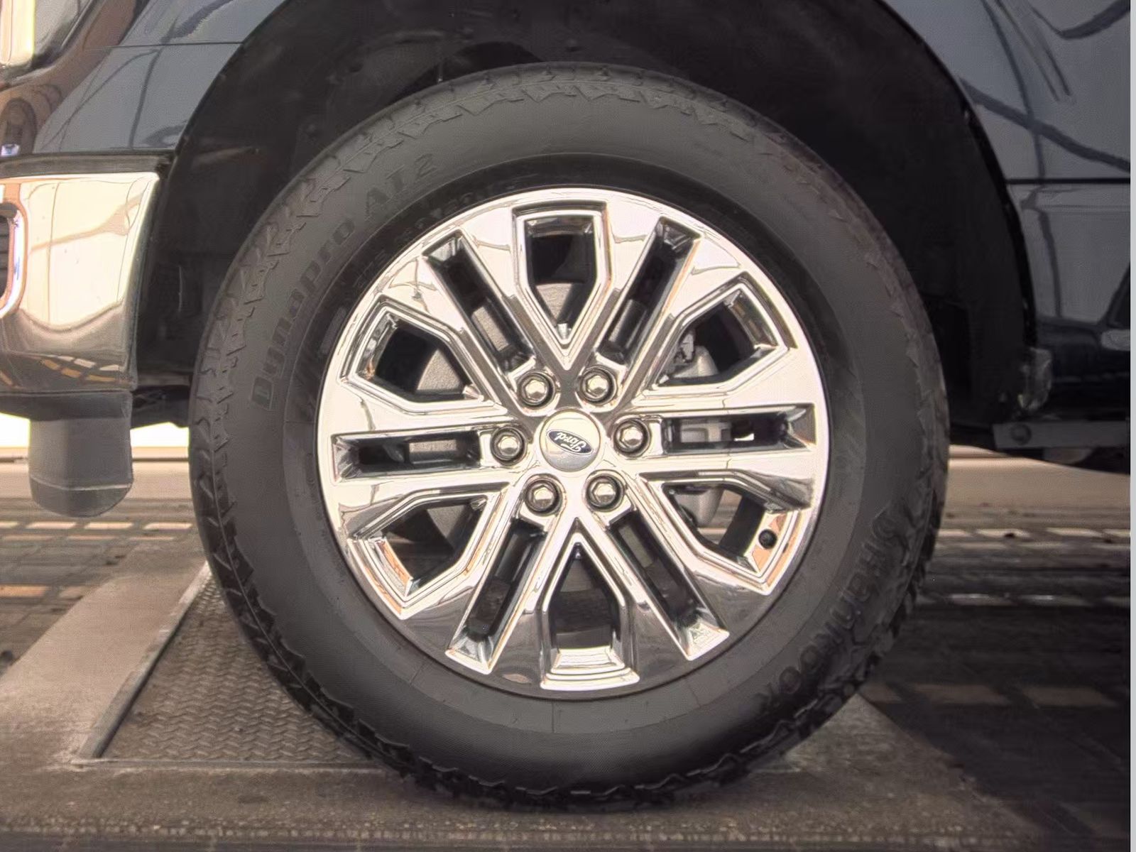 2025 Ford F-150 Hybrid Lariat AWD