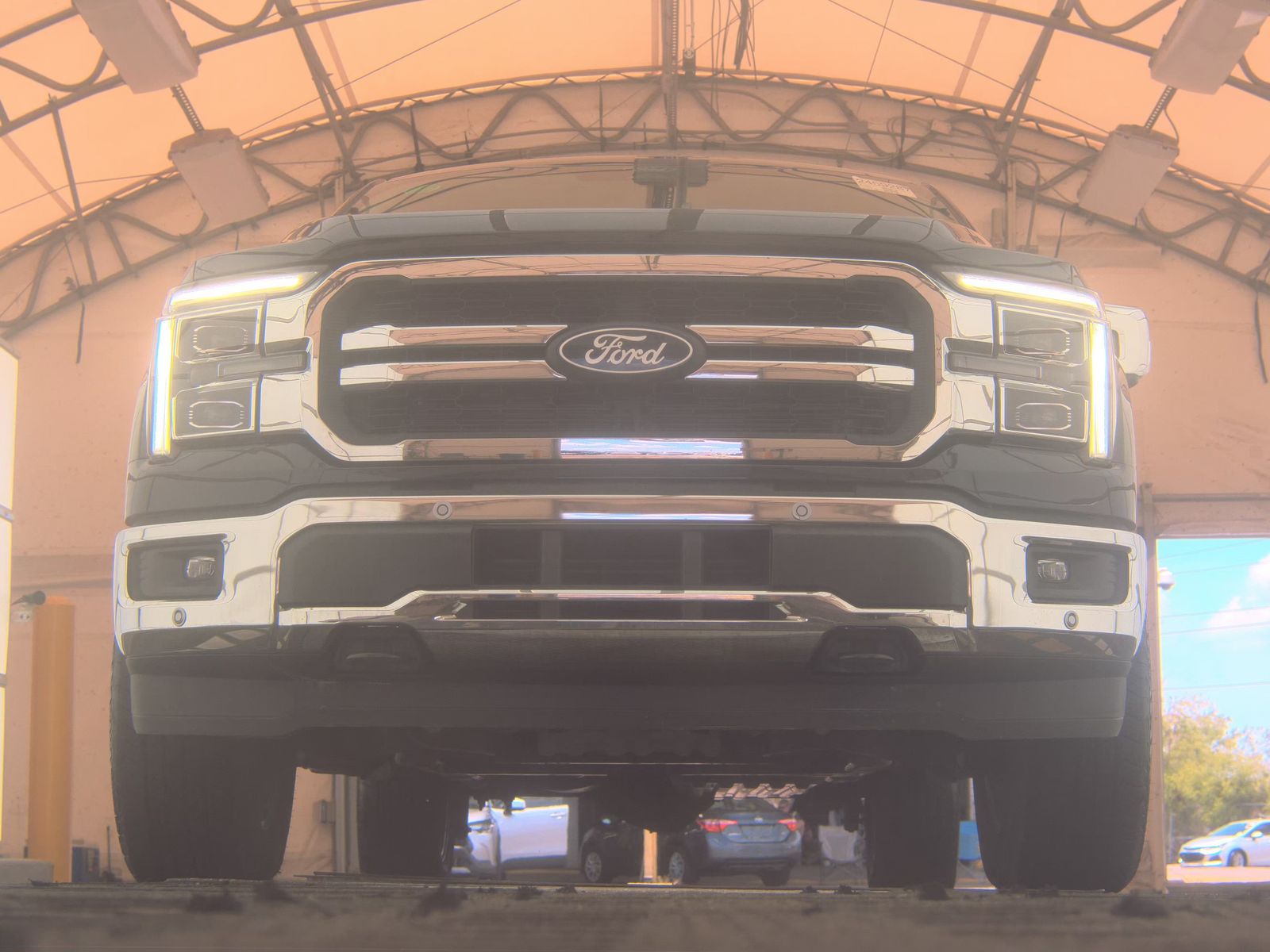 2025 Ford F-150 Hybrid Lariat AWD