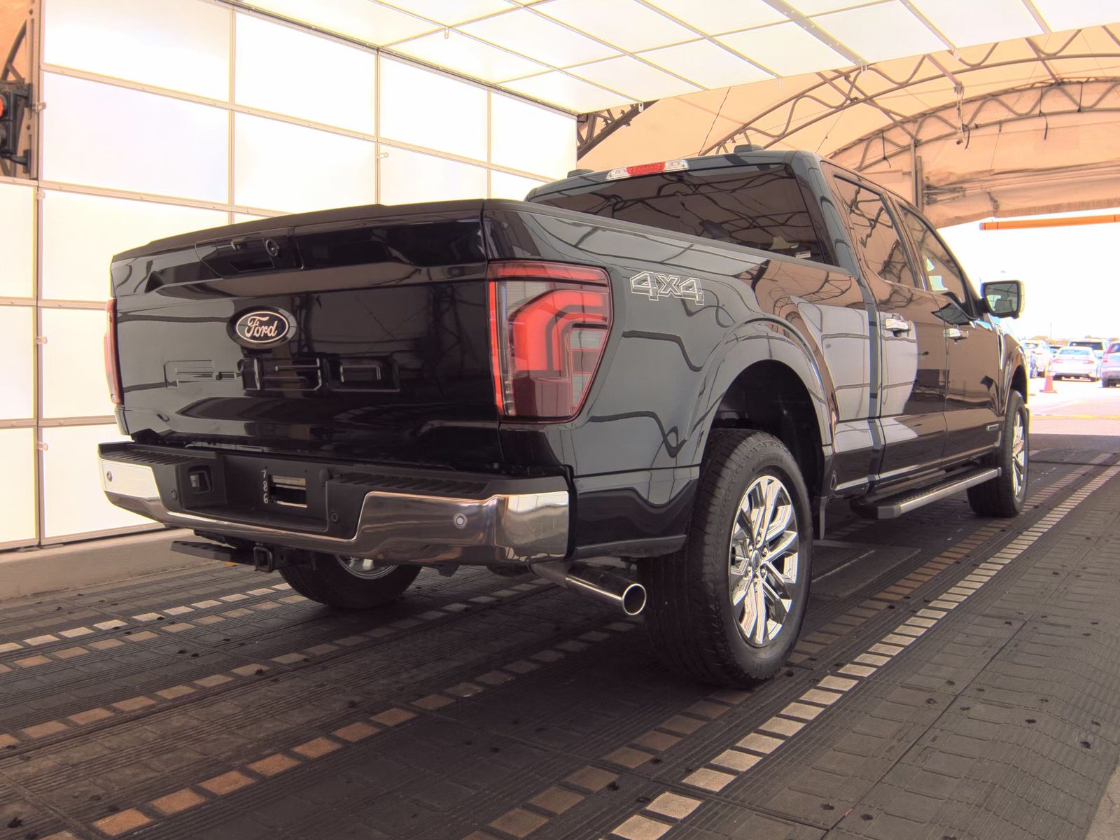 2025 Ford F-150 Hybrid Lariat AWD