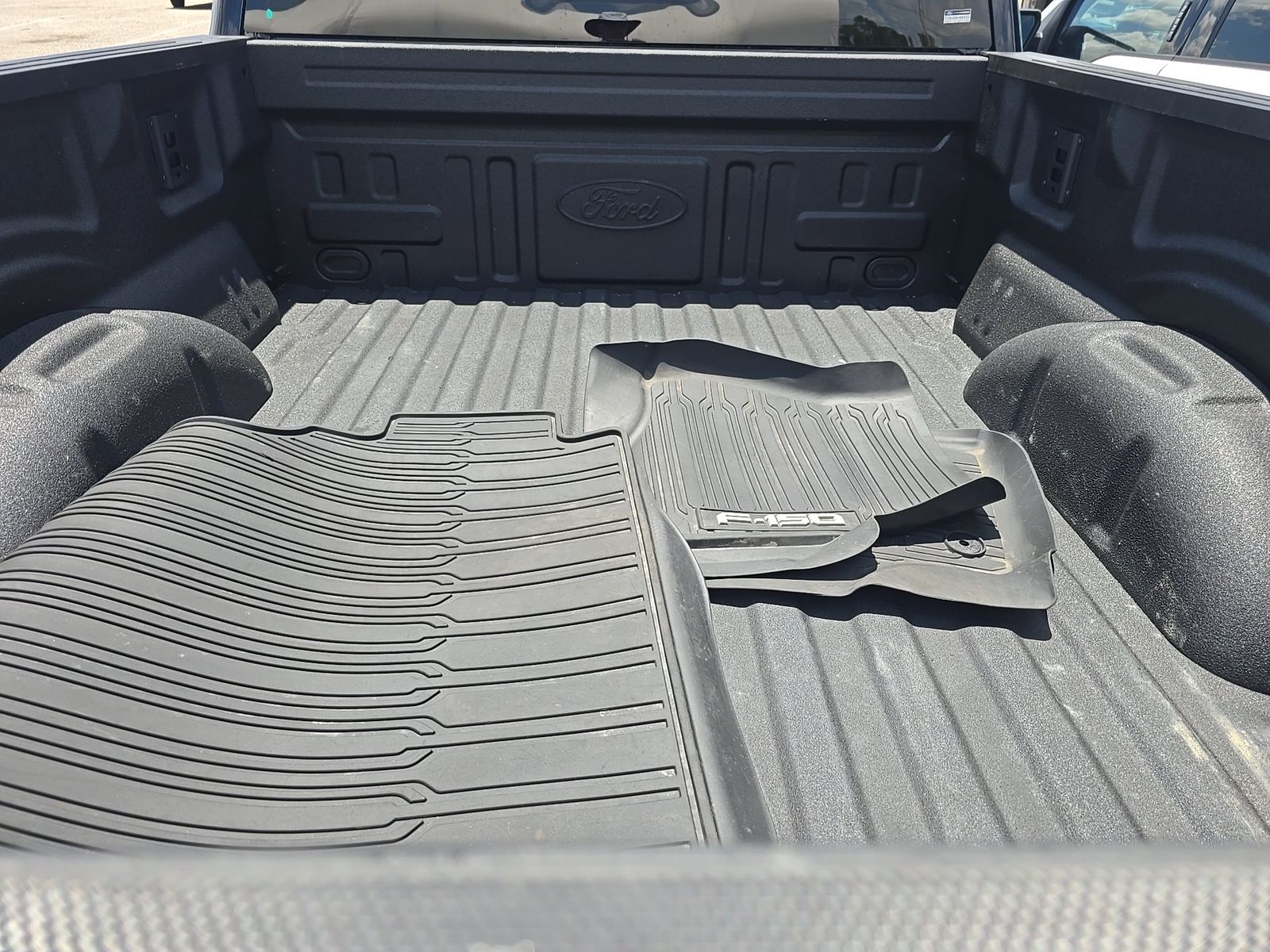 2025 Ford F-150 Hybrid Lariat AWD
