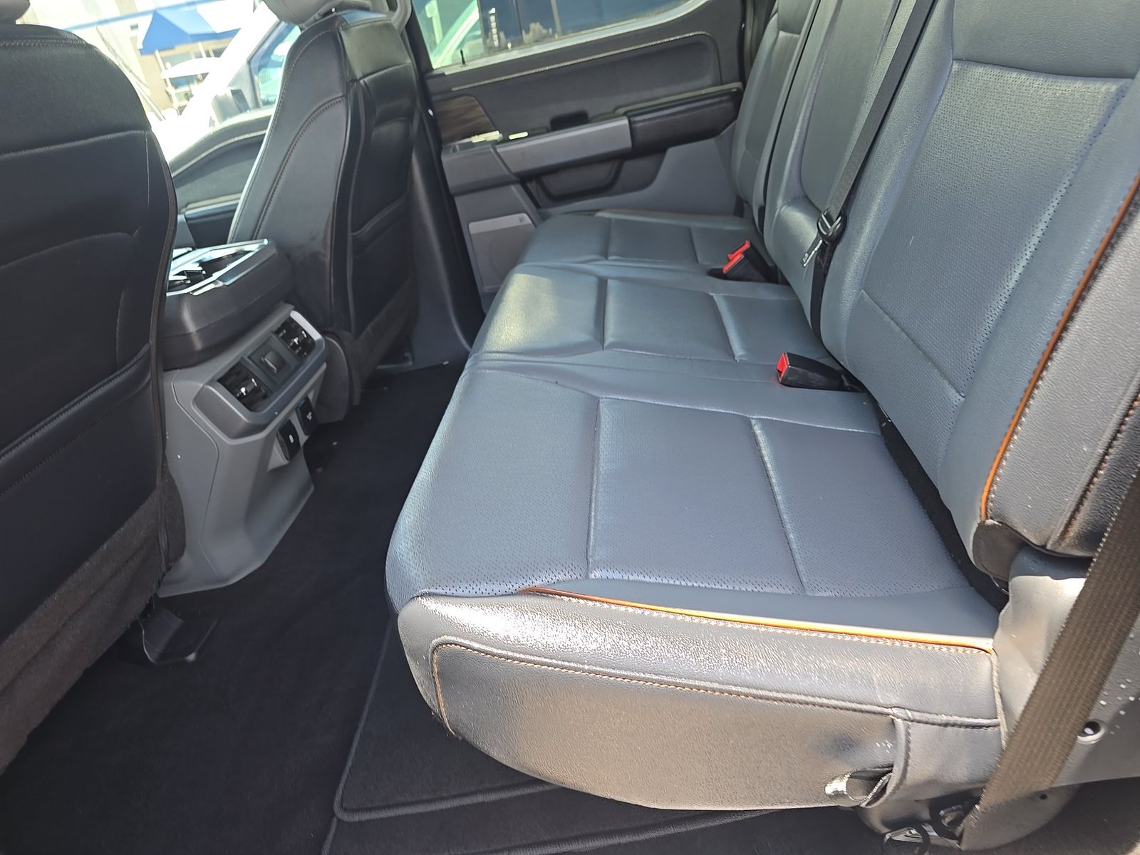 2025 Ford F-150 Hybrid Lariat AWD