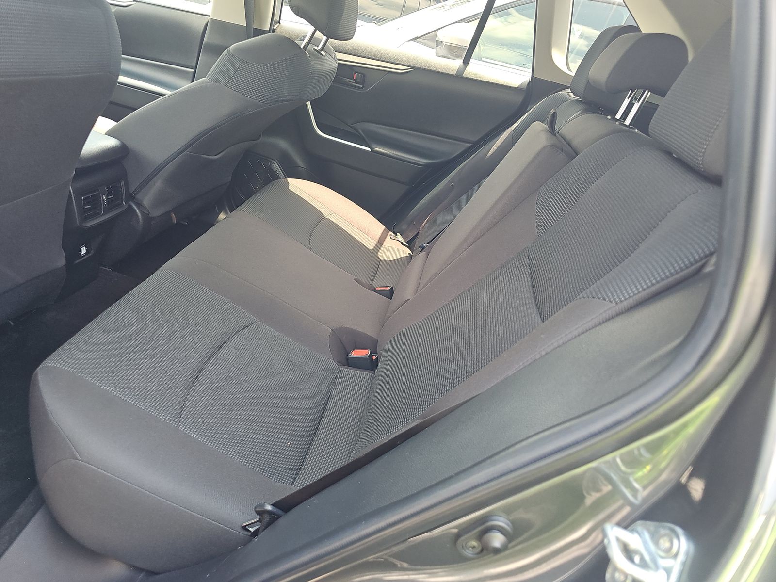 2022 Toyota RAV4 LE FWD